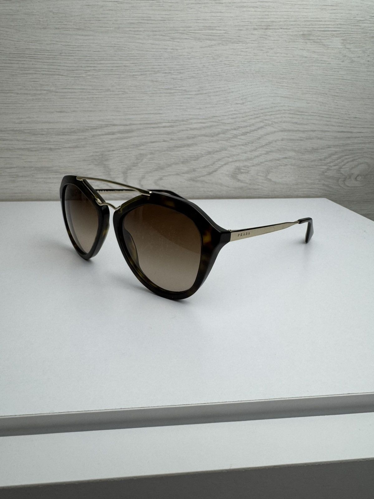 Prada Prada Sunglasses SPR 12Q Tortoiseshell Vintage Size ONE SIZE - 1 Thumbnail