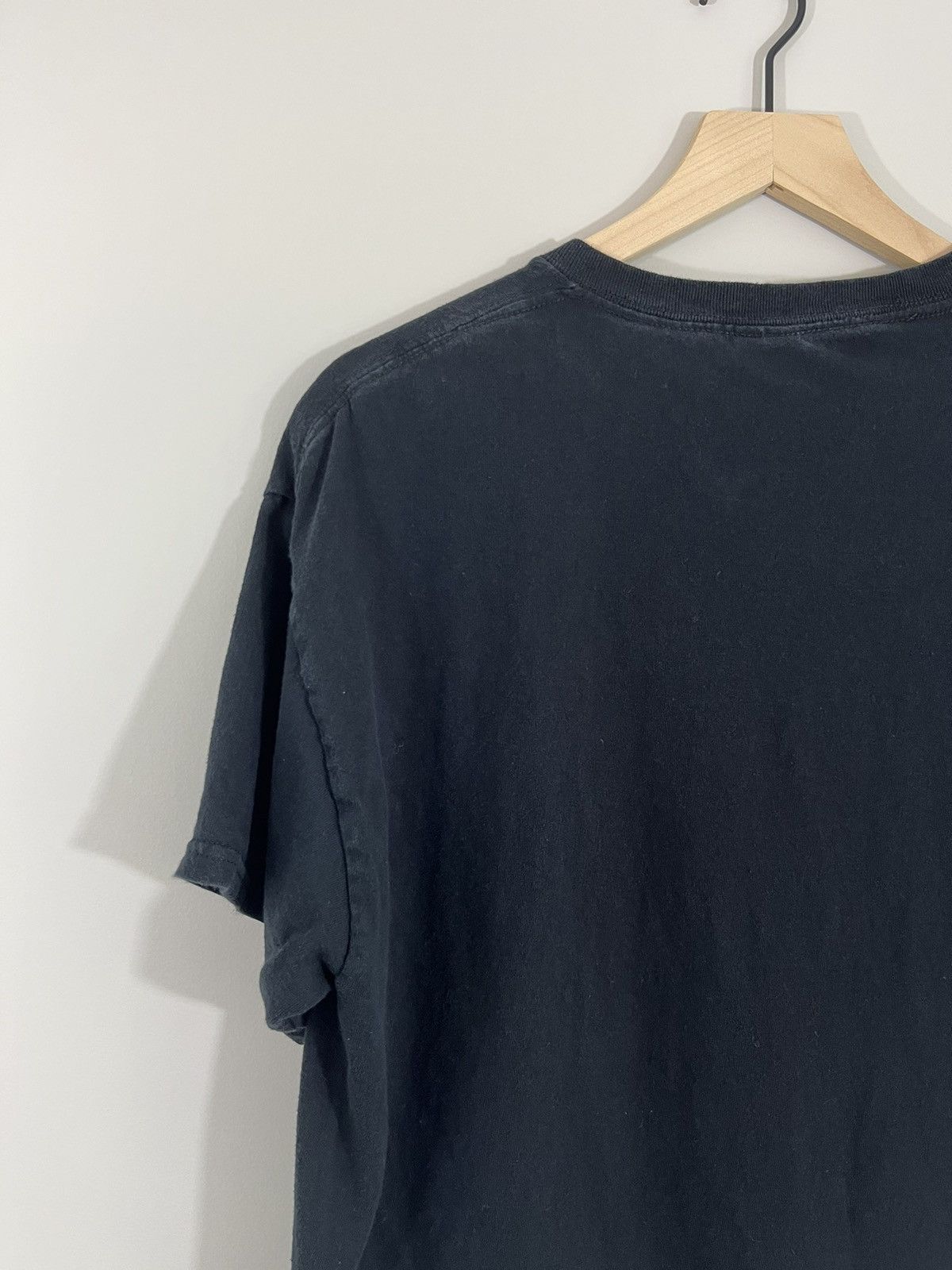 Vintage STREET MATERIAL Faded Black Y2K Tee Size US L / EU 52-54 / 3 - 9 Thumbnail