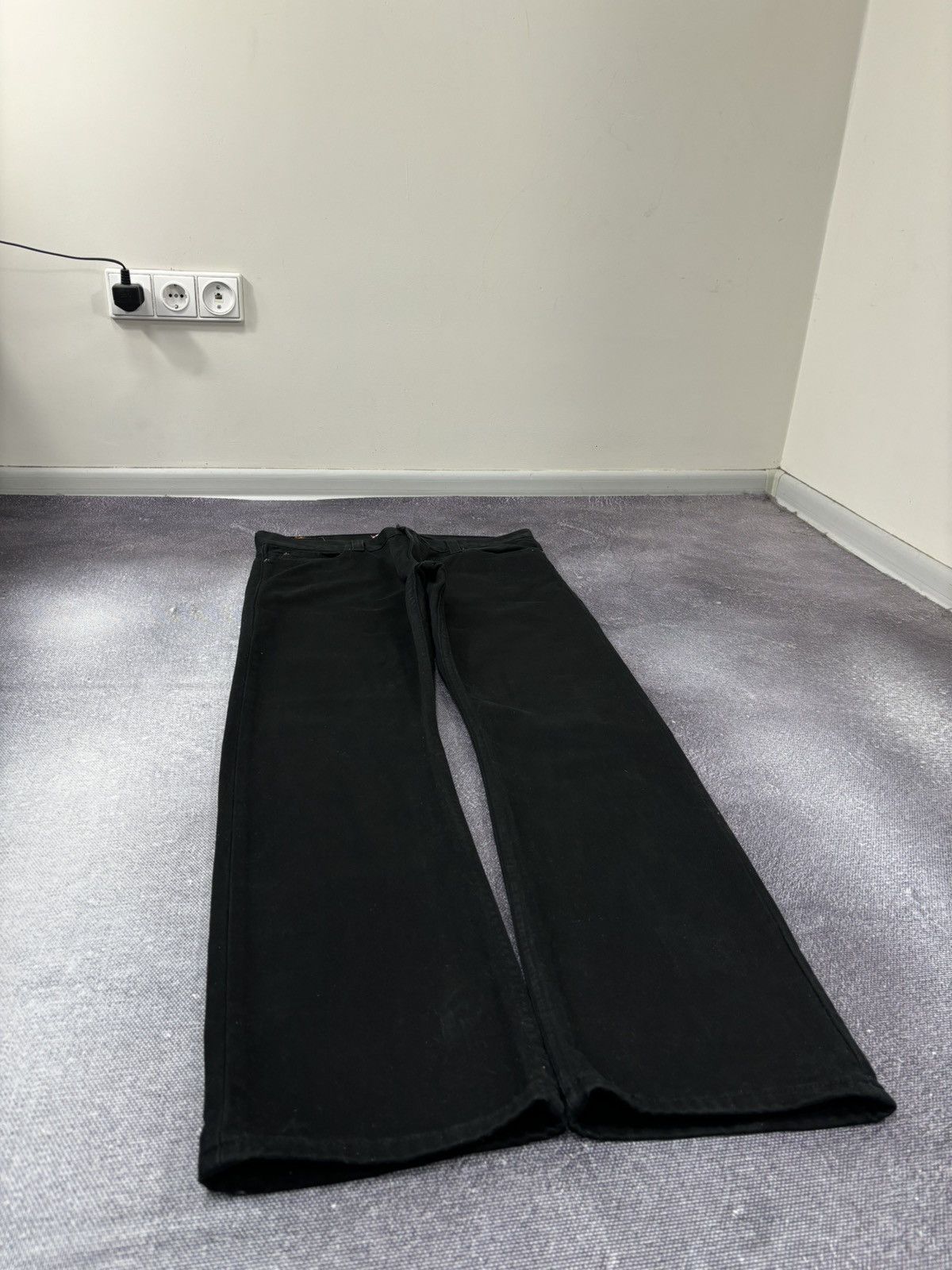 Levi's Vintage Levi’s 506 Men’s Straight Fit USA Black Denim Jeans Size US 36 / EU 52 - 13 Thumbnail