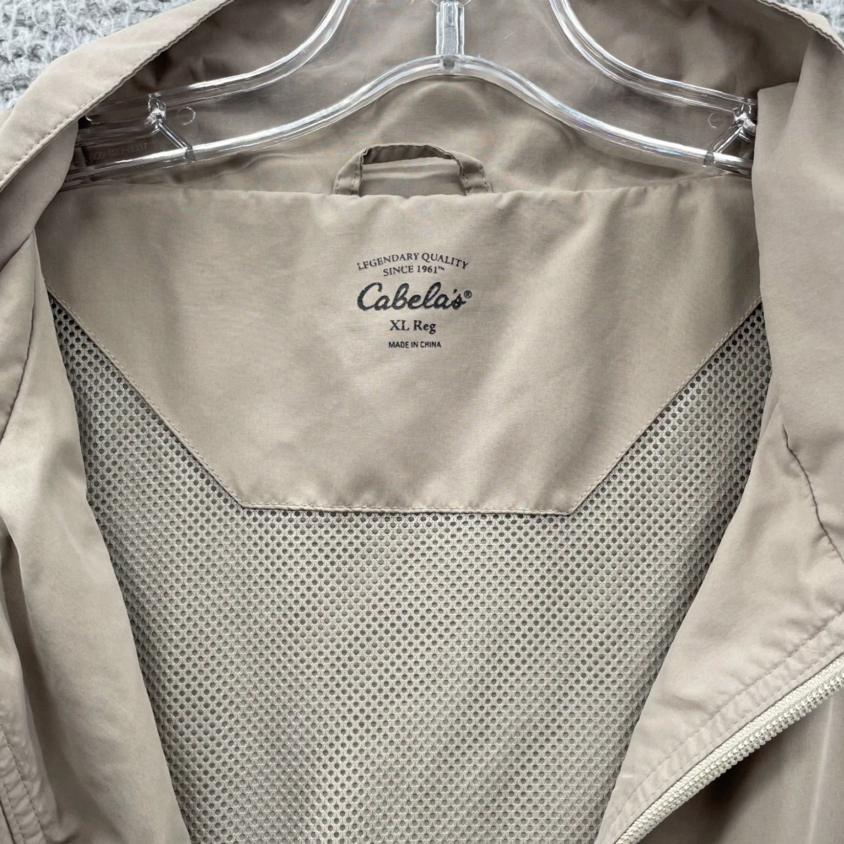 Vintage Cabela's Windbreaker XL Beige Outdoor Performance Sportswear Preppy 90s Golf Men Size US XL / EU 56 / 4 - 5 Thumbnail