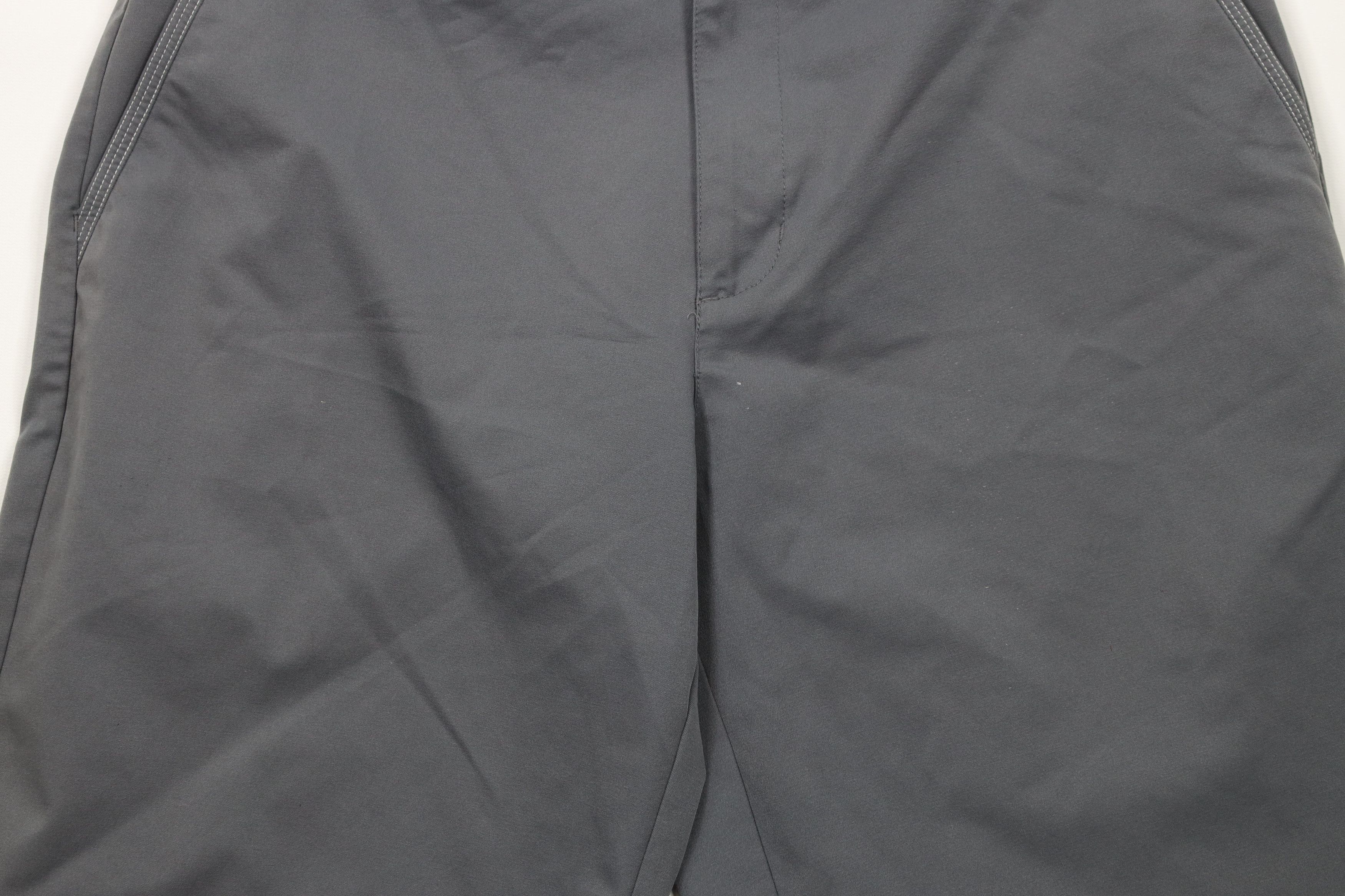 Adidas × Vintage Adidas Golf Spell Out Vented Tech Golfing Chino Shorts Gray Size US 30 / EU 46 - 3 Thumbnail