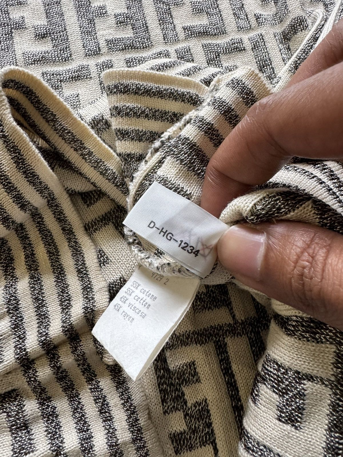 Fendi 2000s Fendi FF Monogram Knit Tshirts S/Sleeves Size S / US 4 / IT 40 - 5 Thumbnail