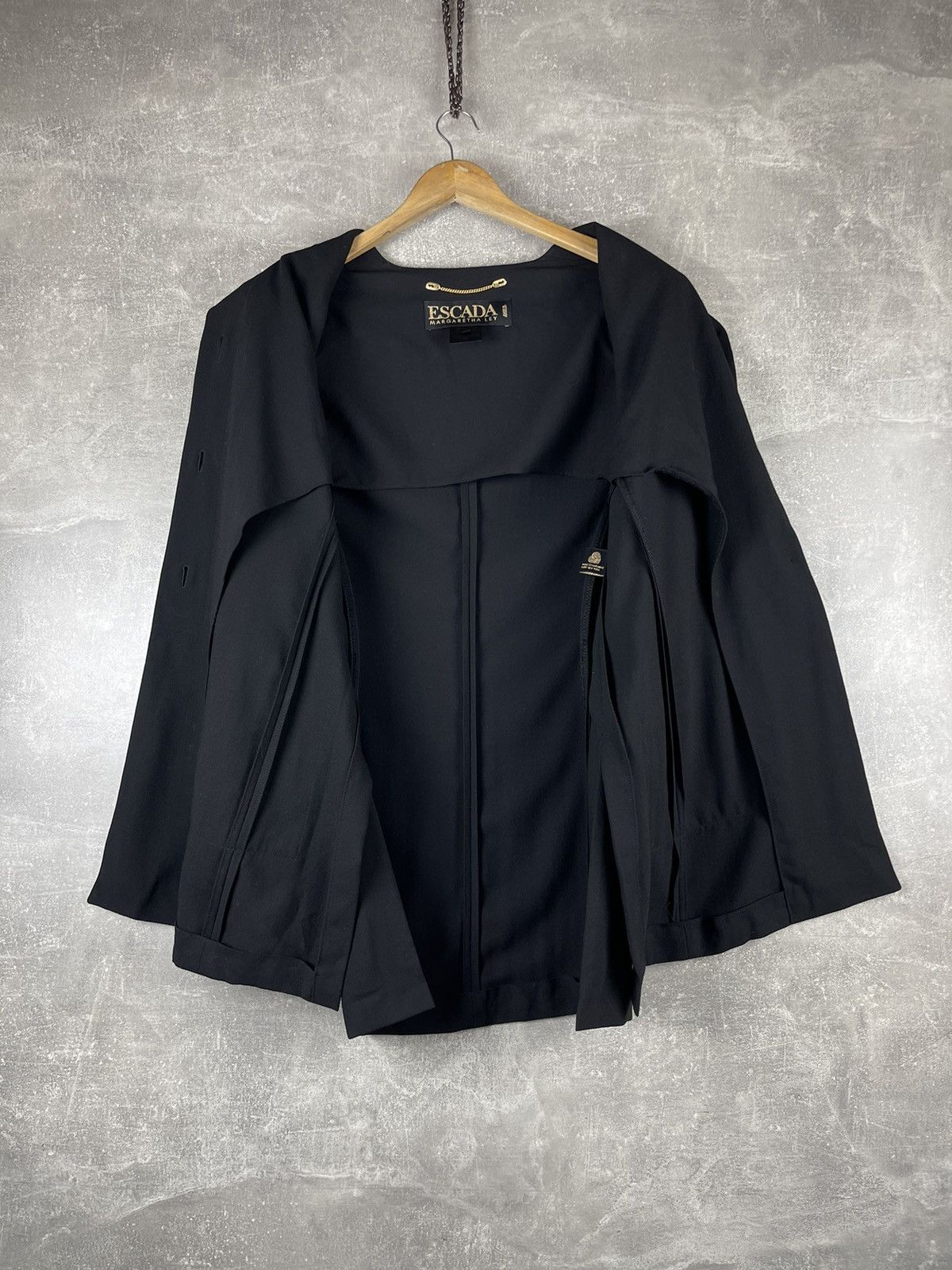Escada Escada Margaretha Ley Virgin Wool Jacket Black Minimalist Size M / US 6-8 / IT 42-44 - 10 Thumbnail