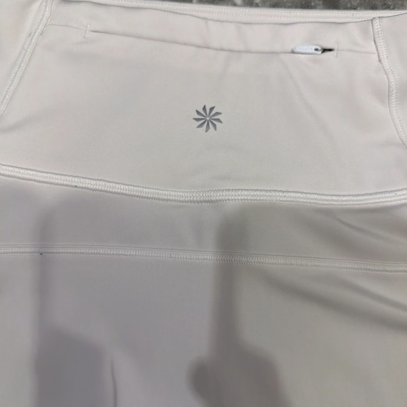 Athleta Athleta Ace Tennis Skort XS White Women’s Skort Activewear Tennis Golf Running Athletic Zip Pocket Short Skirt Size 26" / US 2 / IT 38 - 6 Thumbnail
