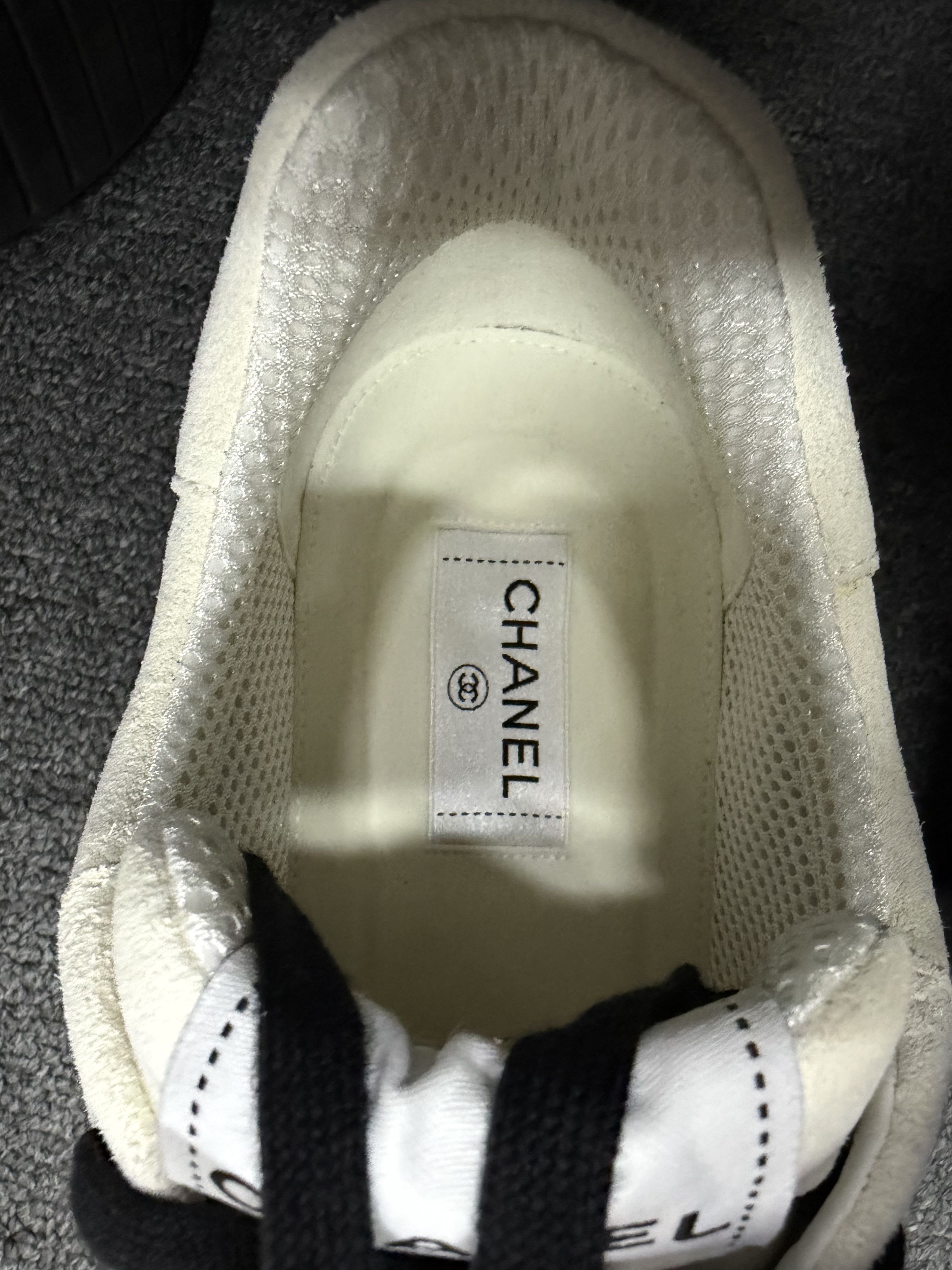 Chanel Chanel 22A White & Black Suede Sneakers Size US 10 / EU 43 - 8 Thumbnail