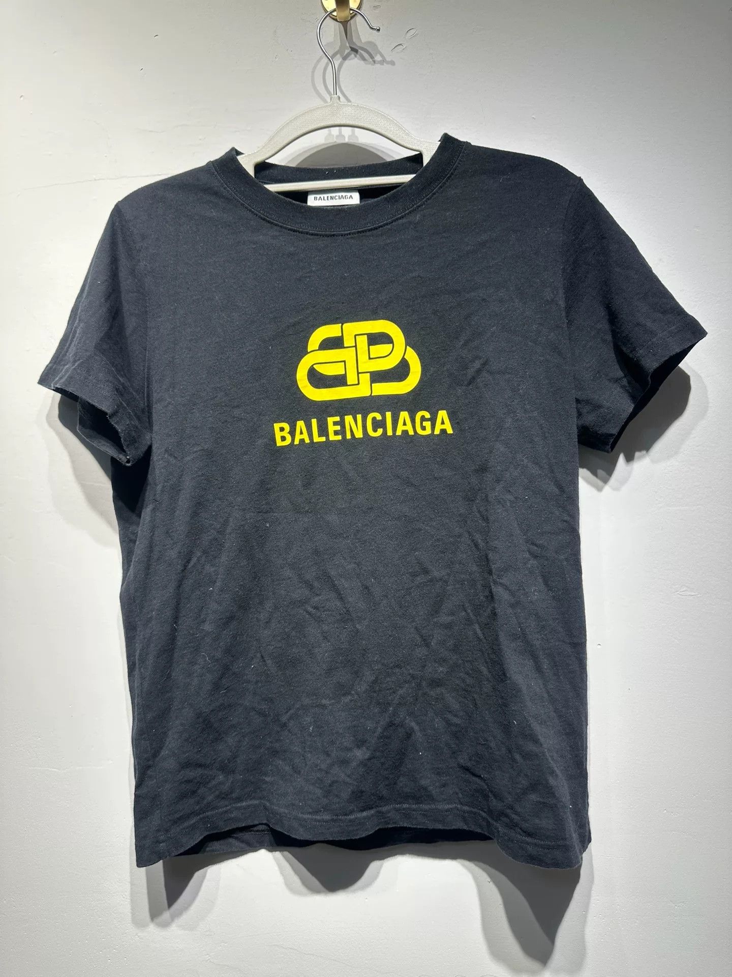 Balenciaga Balenciaga Retro Printed Black T-Shirt M Women Size M / US 6-8 / IT 42-44 - 1 Thumbnail