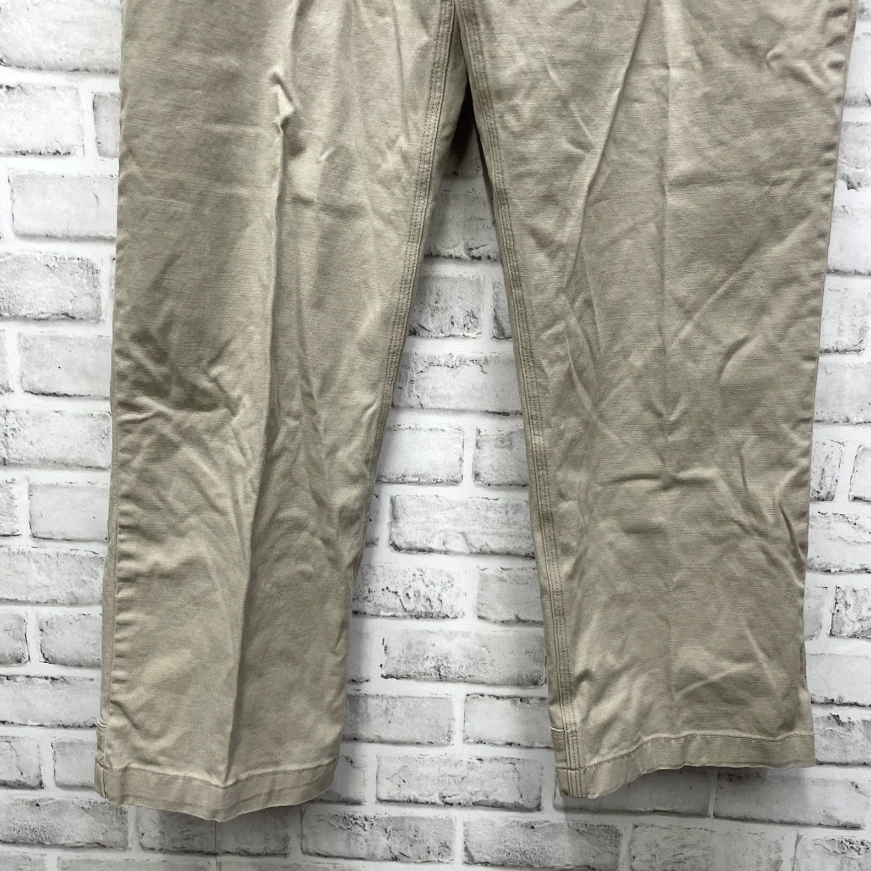 CO Duluth Trading Co Beige Cotton Blend Pants Mens 36x30 Chino Regular Beige 36 Mens Pants 36x30 Size US 36 / EU 52 - 3 Thumbnail