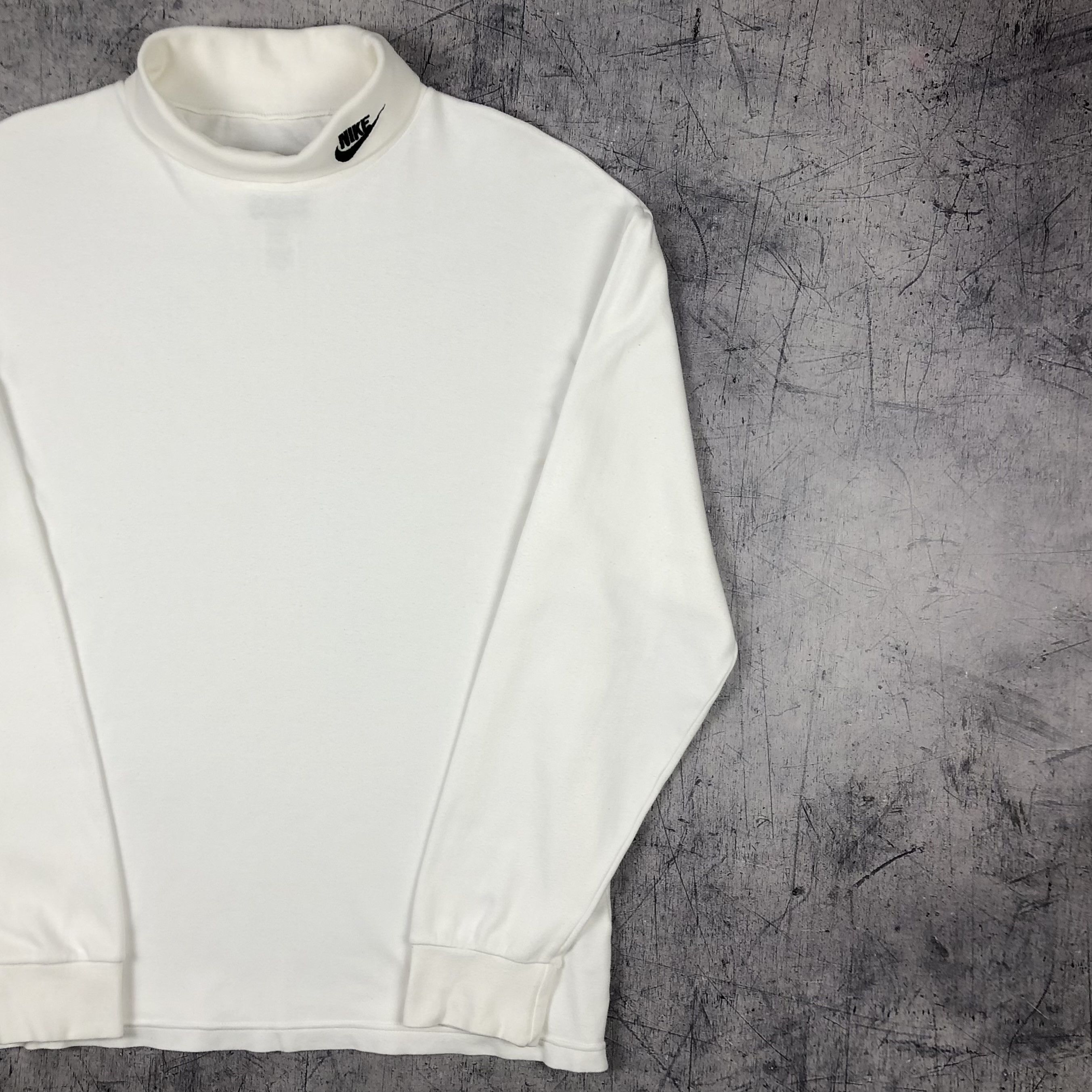 Nike Vintage 80s Nike Turtleneck Long-Sleeve Size US L / EU 52-54 / 3 - 7 Thumbnail