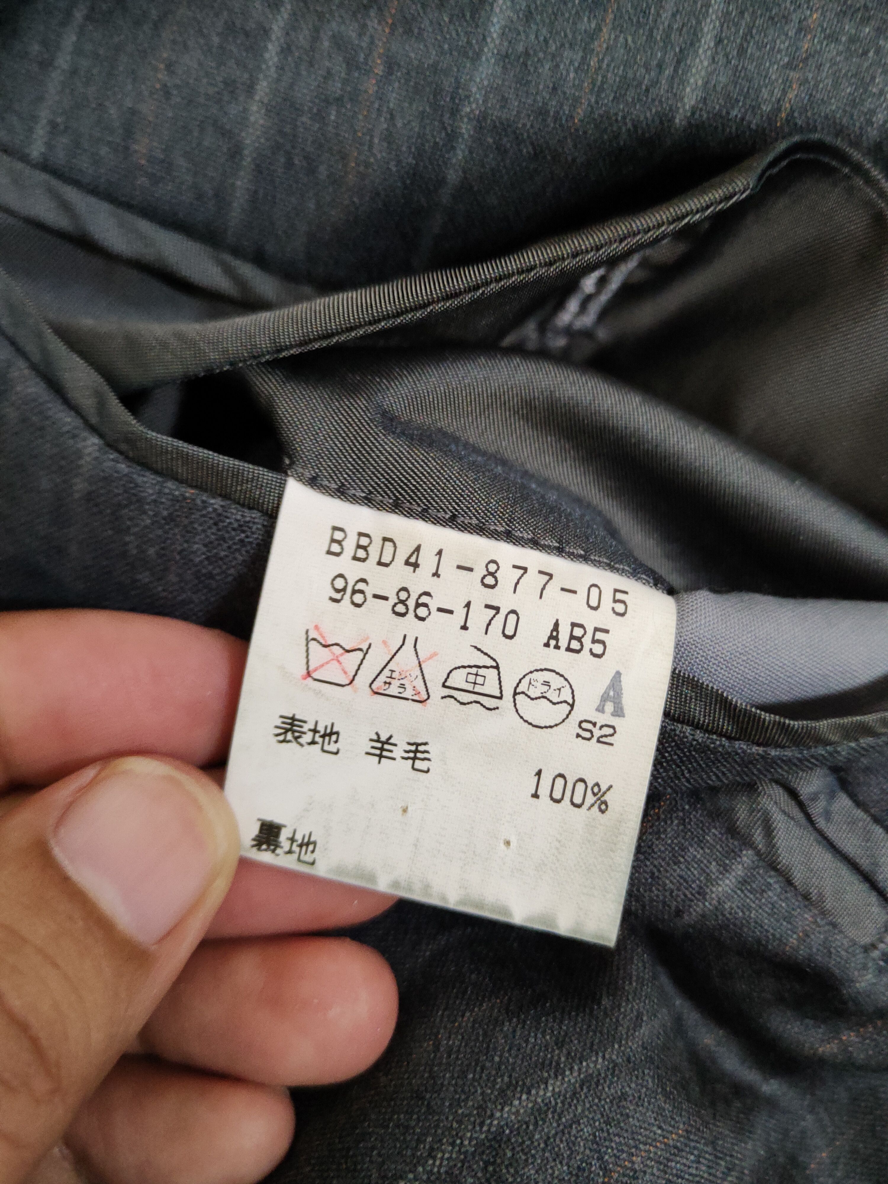 Burberry × Vintage Vintage Burberry Dark Gray Blazers Distressed minor. Size US L / EU 52-54 / 3 - 13 Thumbnail
