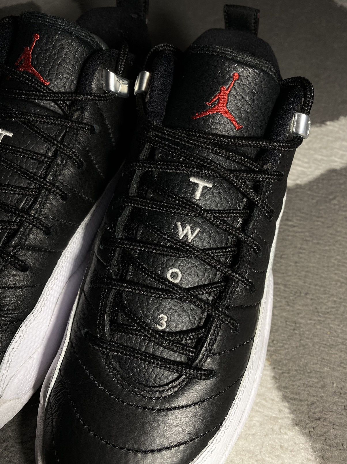 Jordan Brand × Nike Nike Air Jordan 12 Retro Low Playoffs (GS) 2017 sneakers Size US 6.5 / IT 36.5 - 11 Thumbnail