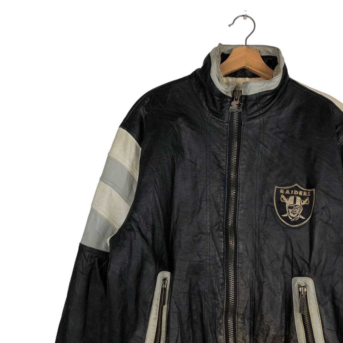 Starter 🔥VINTAGE LEATHER JACKET STARTER RAIDERS NFL BIG LOGO Size US M / EU 48-50 / 2 - 9 Thumbnail