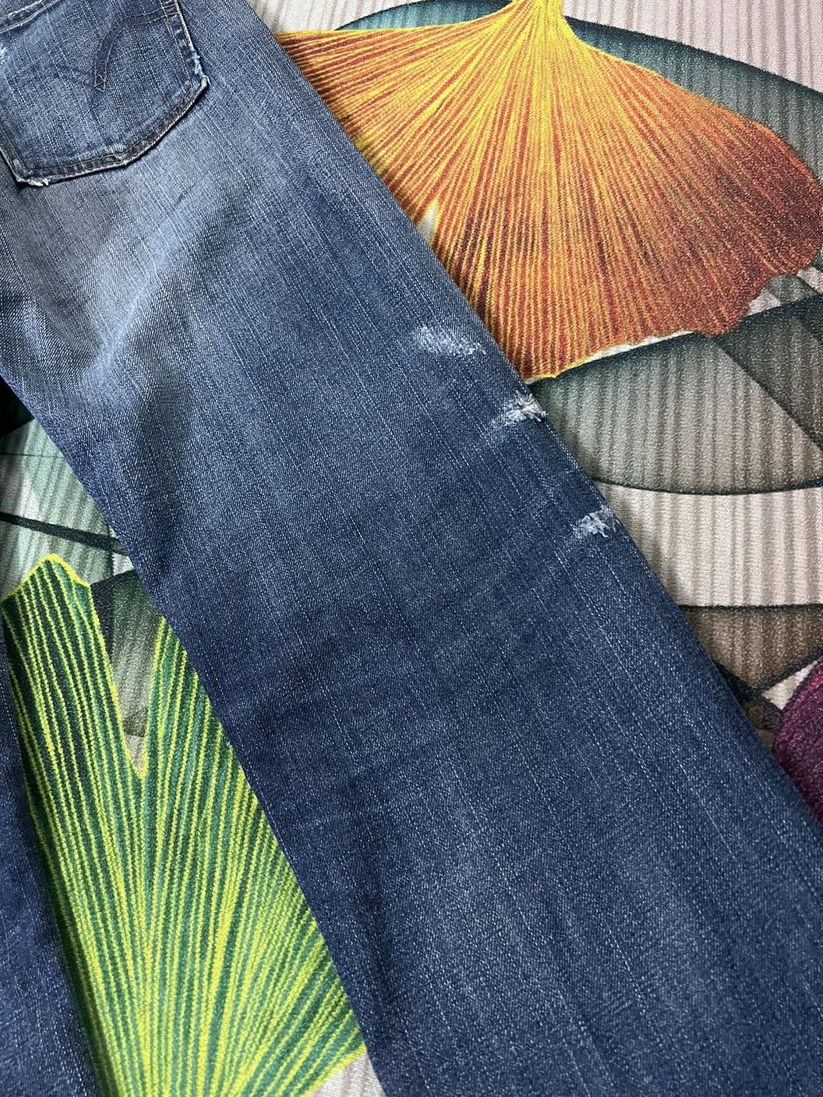 Levi's VINTAGE LEVIS 505 DISTRESSED JEANS Size US 32 / EU 48 - 19 Thumbnail