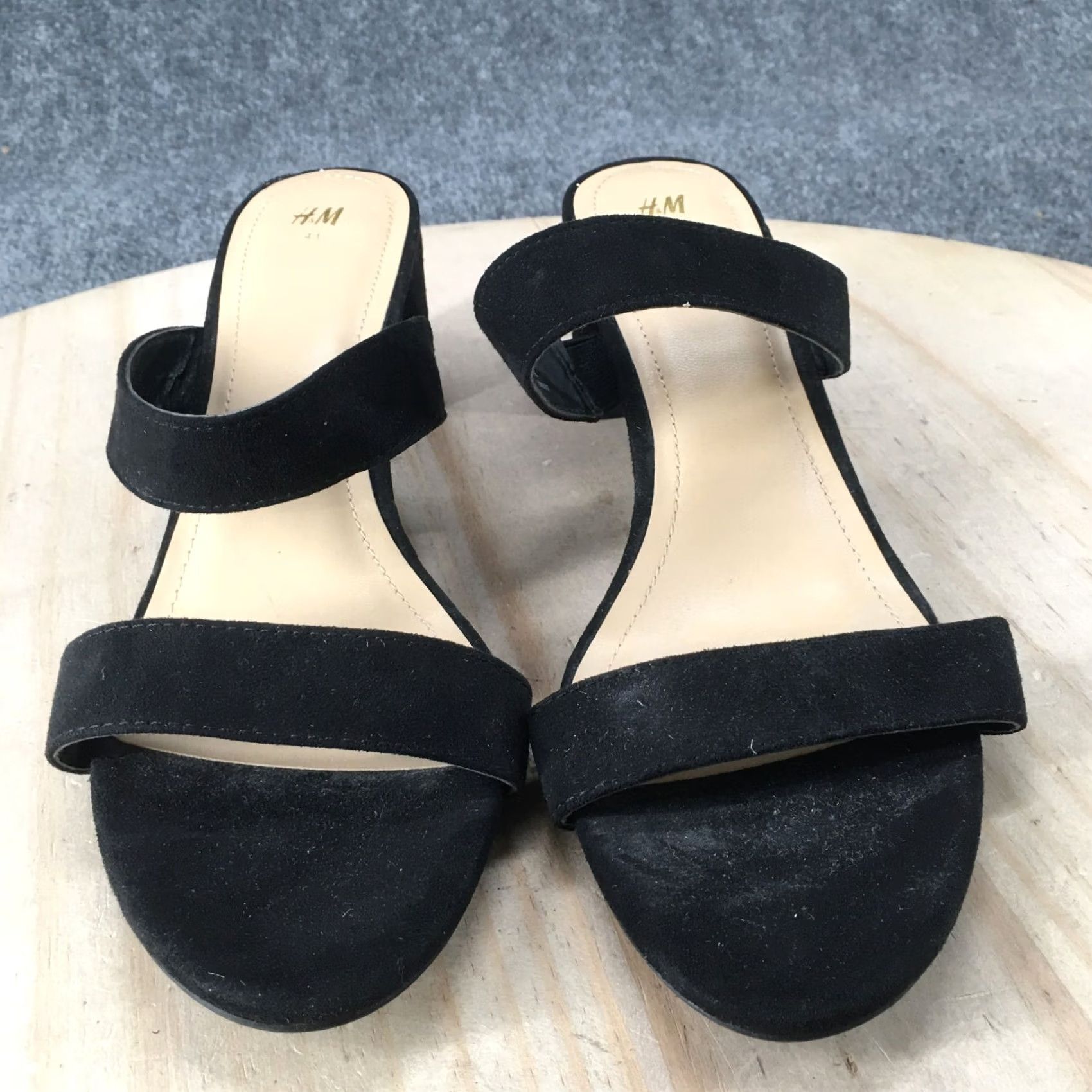 H&M H&M Sandals Womens 9.5 Casual Slip On Two Strap Heels Slide Black Faux Suede Platform Block Heel Mens Womens Girls Boys? Size US 10 / IT 40 - 7 Thumbnail