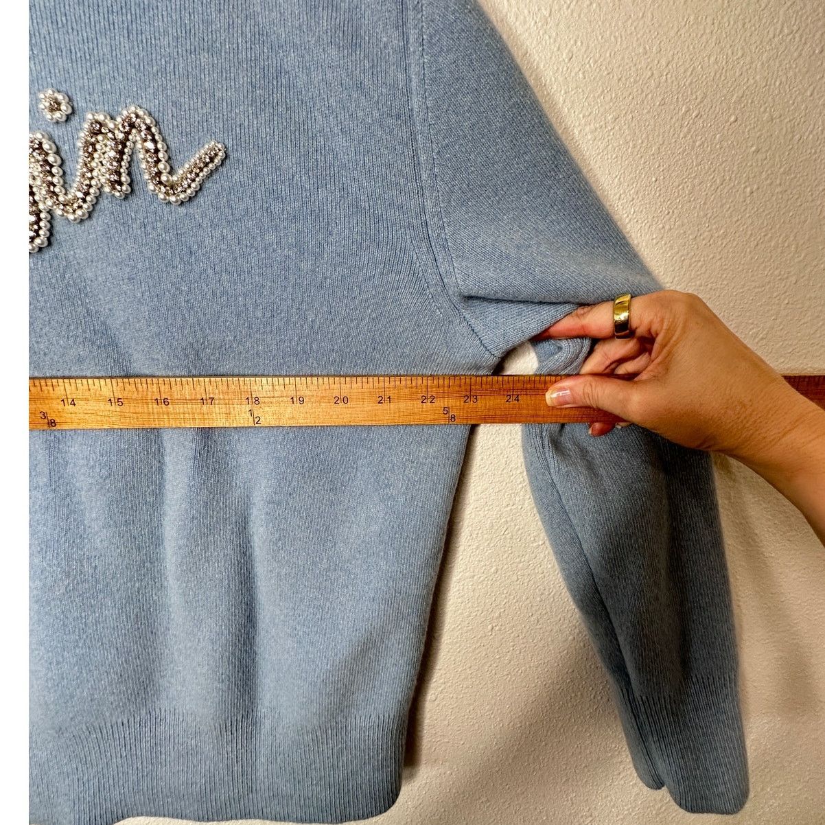 Lanvin Lanvin Girls Pearl Logo Cashmere Sweater Baby Blue Size 12 Size XL / US 12-14 / IT 48-50 - 10 Thumbnail