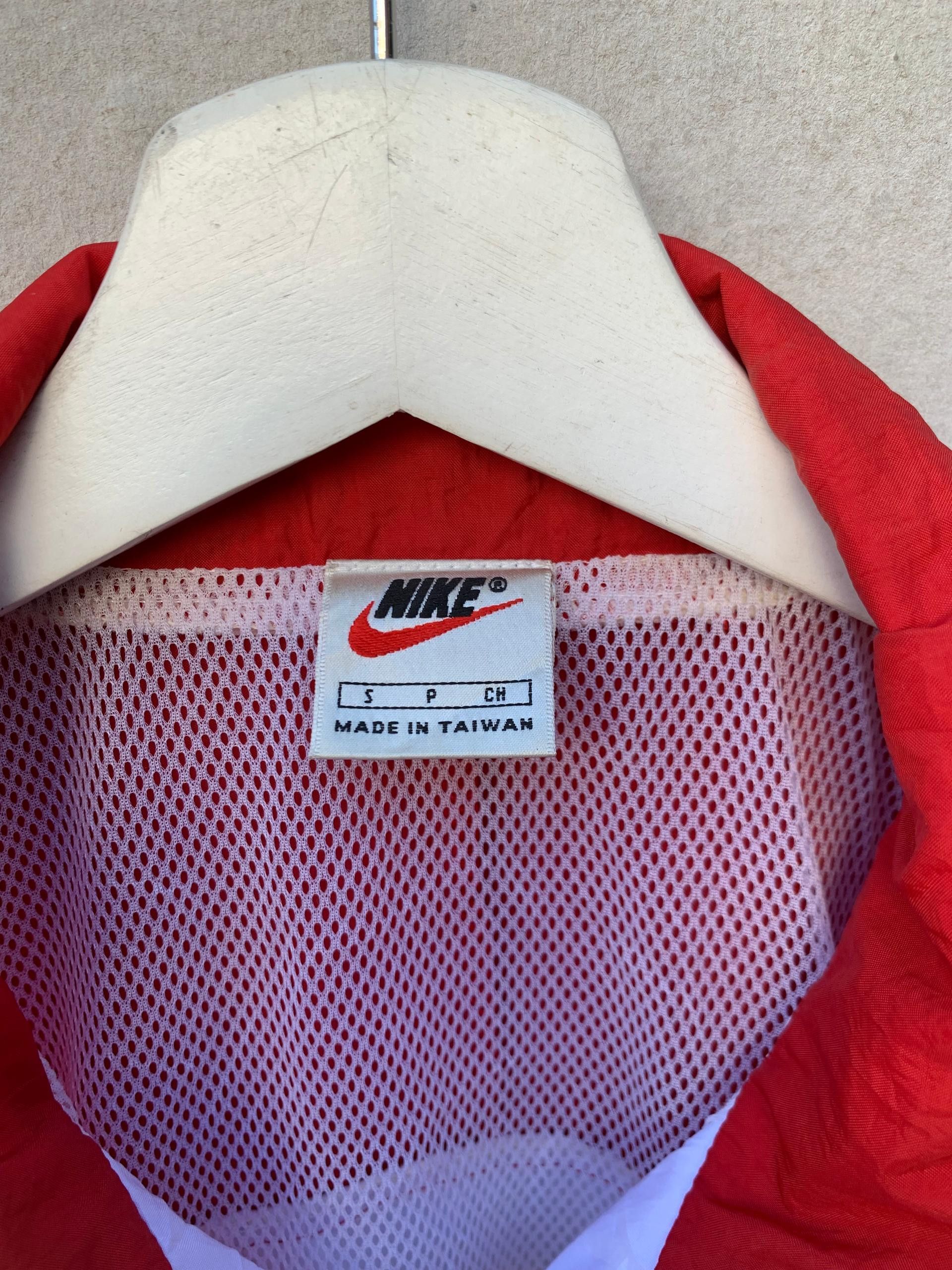Nike Vintage Nike Windbreaker Jacket Size US S / EU 44-46 / 1 - 7 Thumbnail