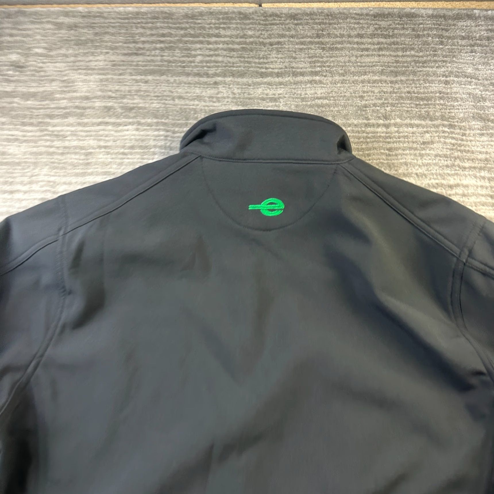 Vintage VINTAGE Image Solutions Enterprise Jacket Mens Large Black Softshell Windbreaker Full Zip Logo Size US L / EU 52-54 / 3 - 6 Thumbnail
