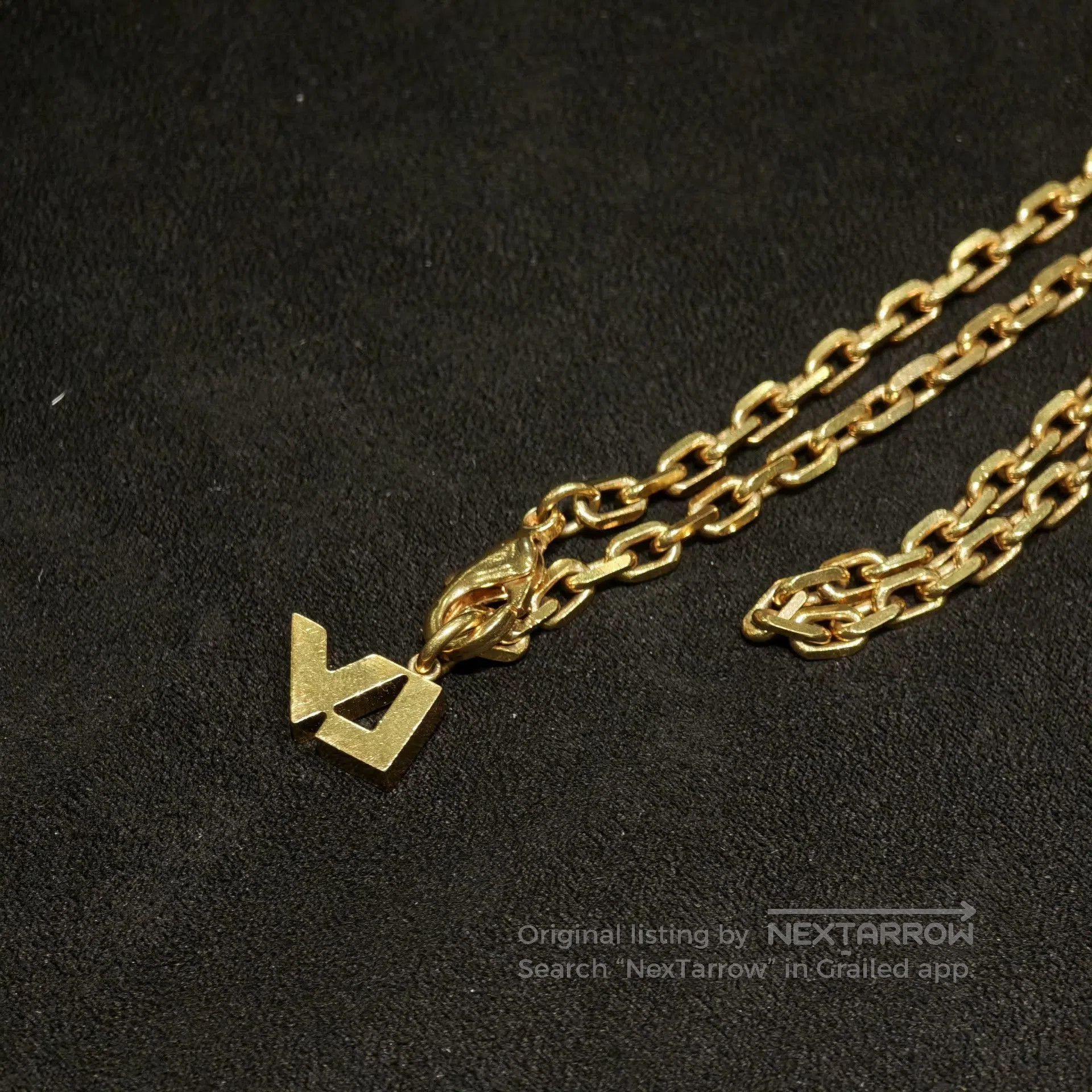 Louis Vuitton Louis Vuitton Logo Metal Necklace. Size ONE SIZE - 3 Thumbnail
