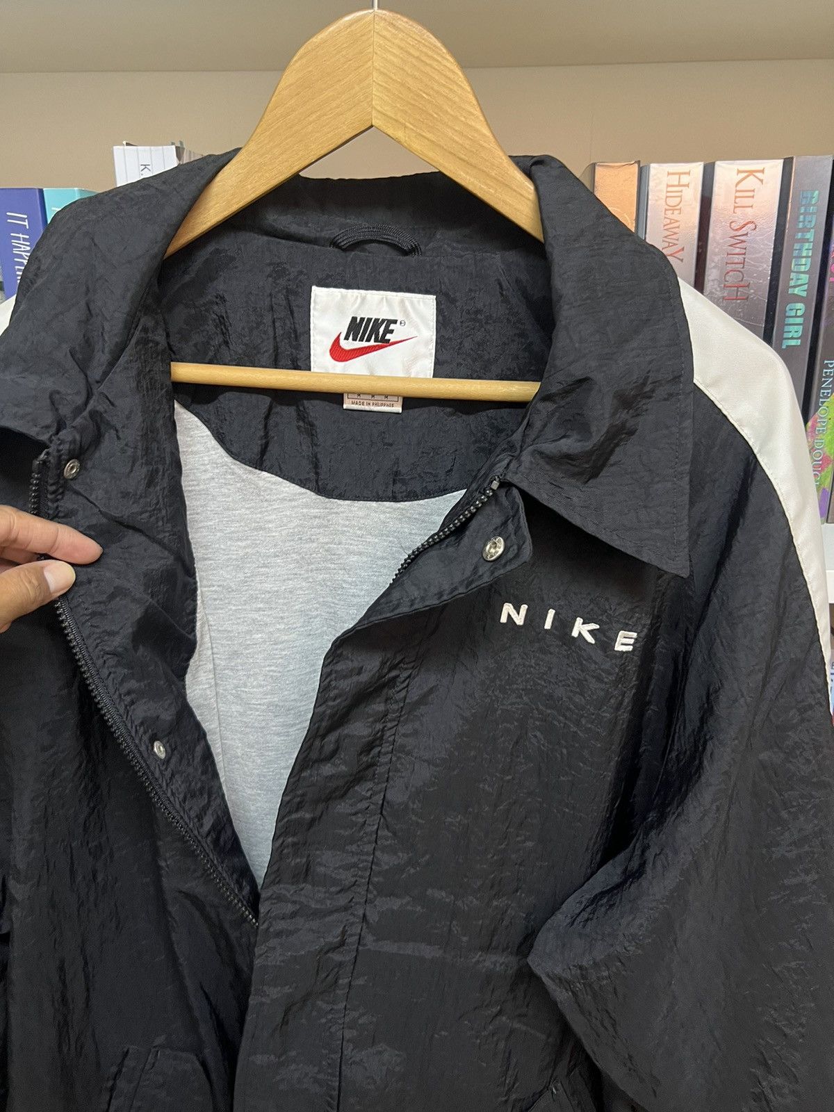 Nike Vintage NIKE BLOCK Swoosh Logo Windbreaker Size US M / EU 48-50 / 2 - 5 Thumbnail