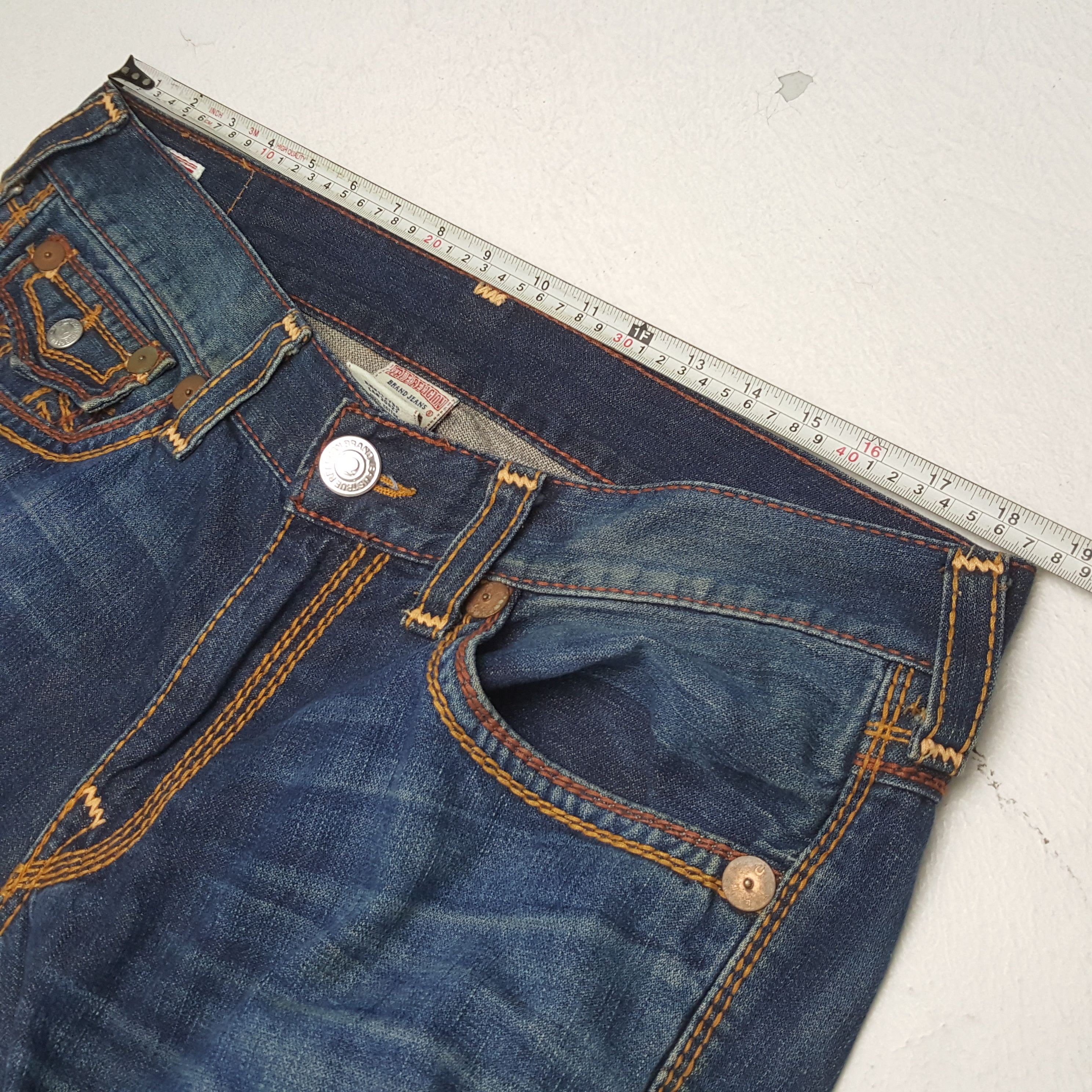 True Religion × Vintage Vintage TRUE RELIGION American Fashion Brand Denim Jeans Size US 37 - 7 Thumbnail
