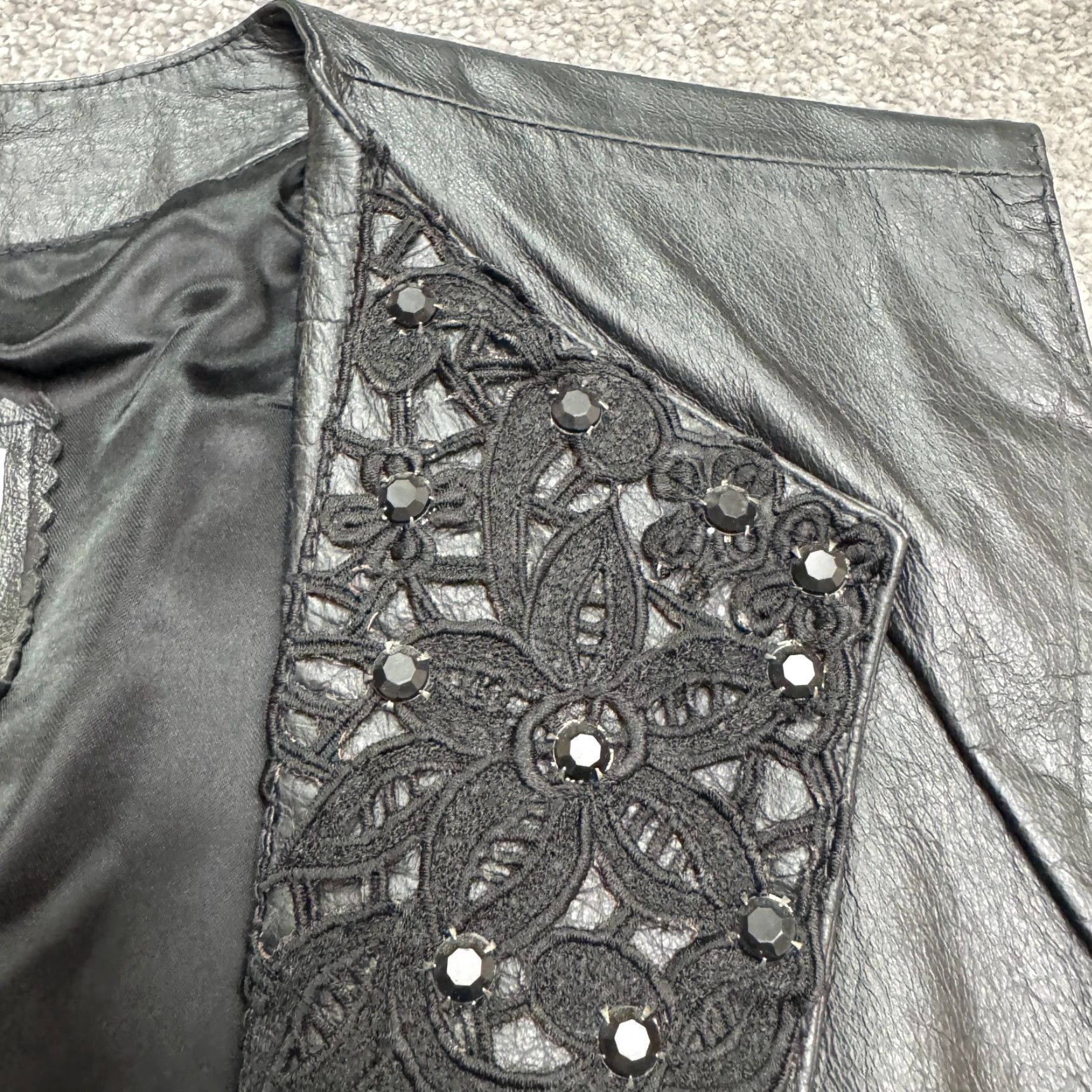 Vintage VINTAGE Embellished Leather Beaded Vest Womens 16 Black Y2K Biker Punk Retro Steampunk Size XXL / US 16-18 / IT 52-54 - 5 Thumbnail