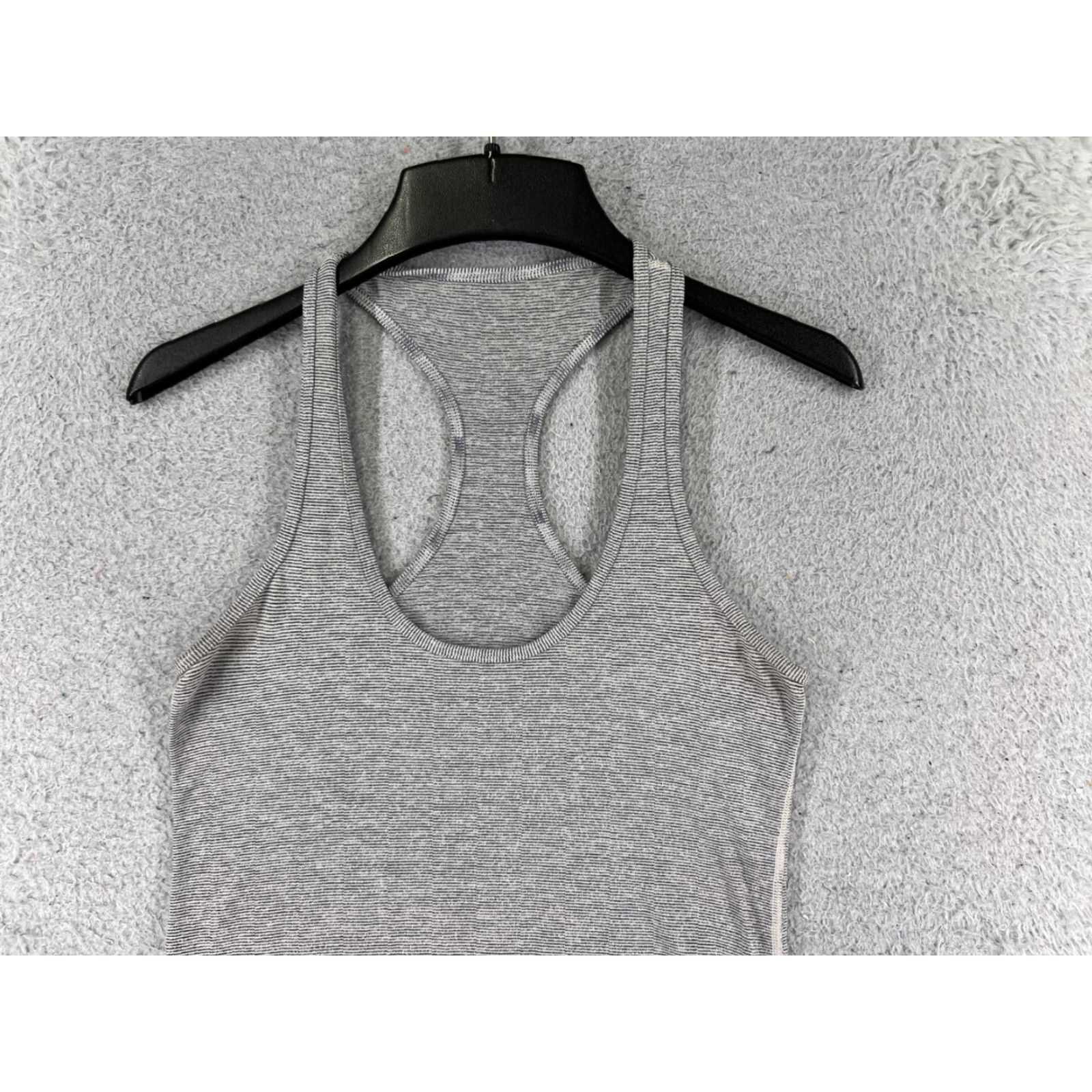 Lululemon Lululemon Shirt Women Tank Gray Sleeveless Gym Athleisure 4 Round Neck Pullover Casual Workwear Size S / US 4 / IT 40 - 4 Thumbnail