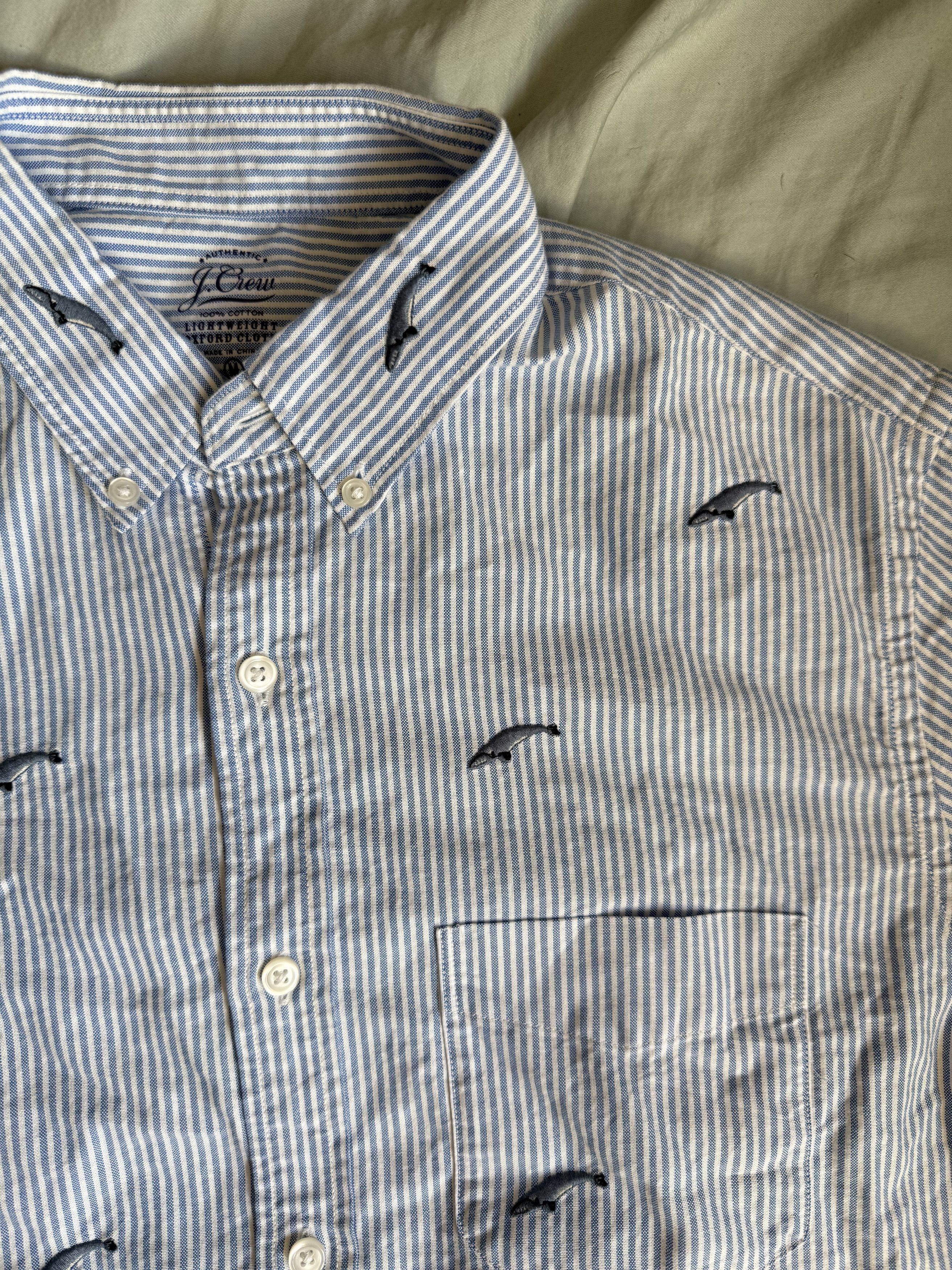 J.Crew J. Crew whale pattern oxford S/S Button Up Shirt Med $79.50 Size US M / EU 48-50 / 2 - 1 Thumbnail