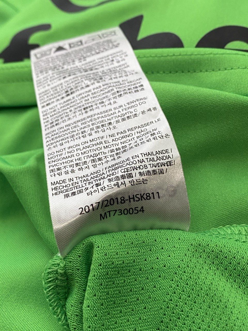 New Balance New Balance Celtic FC 2017/18 Third Soccer Jersey Size US L / EU 52-54 / 3 - 16 Thumbnail
