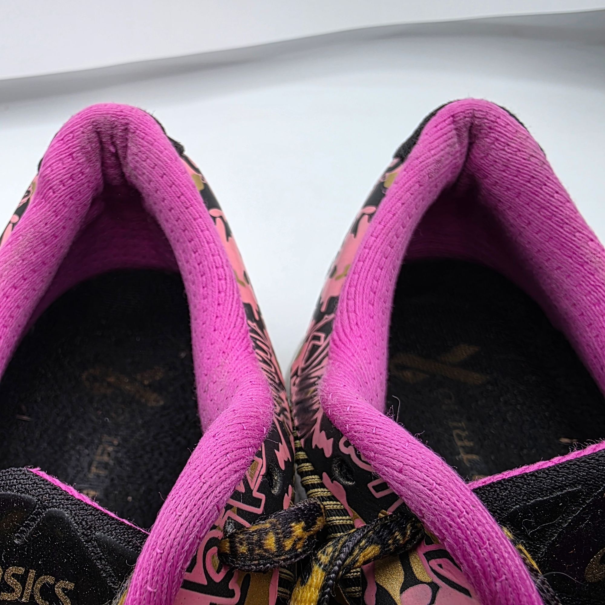 Asics Asics Gel Noosa Tri 10 Womens Size 7 Black Neon Pink Triathl Size US 7 / IT 37 - 7 Thumbnail