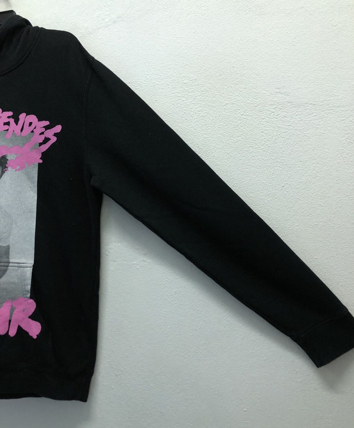 Band Tees Shawn Mendes The Tour 2019 Murphy's Us Touring Inc Hoodie Size US L / EU 52-54 / 3 - 9 Thumbnail