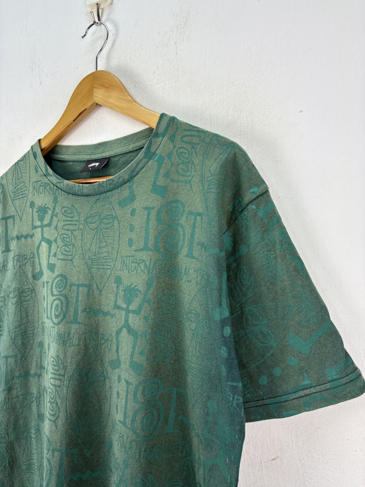 Stussy Stussy Vintage Y2K Stickman Tribal Fullprint Tshirt Sunfaded Size US L / EU 52-54 / 3 - 1 Thumbnail