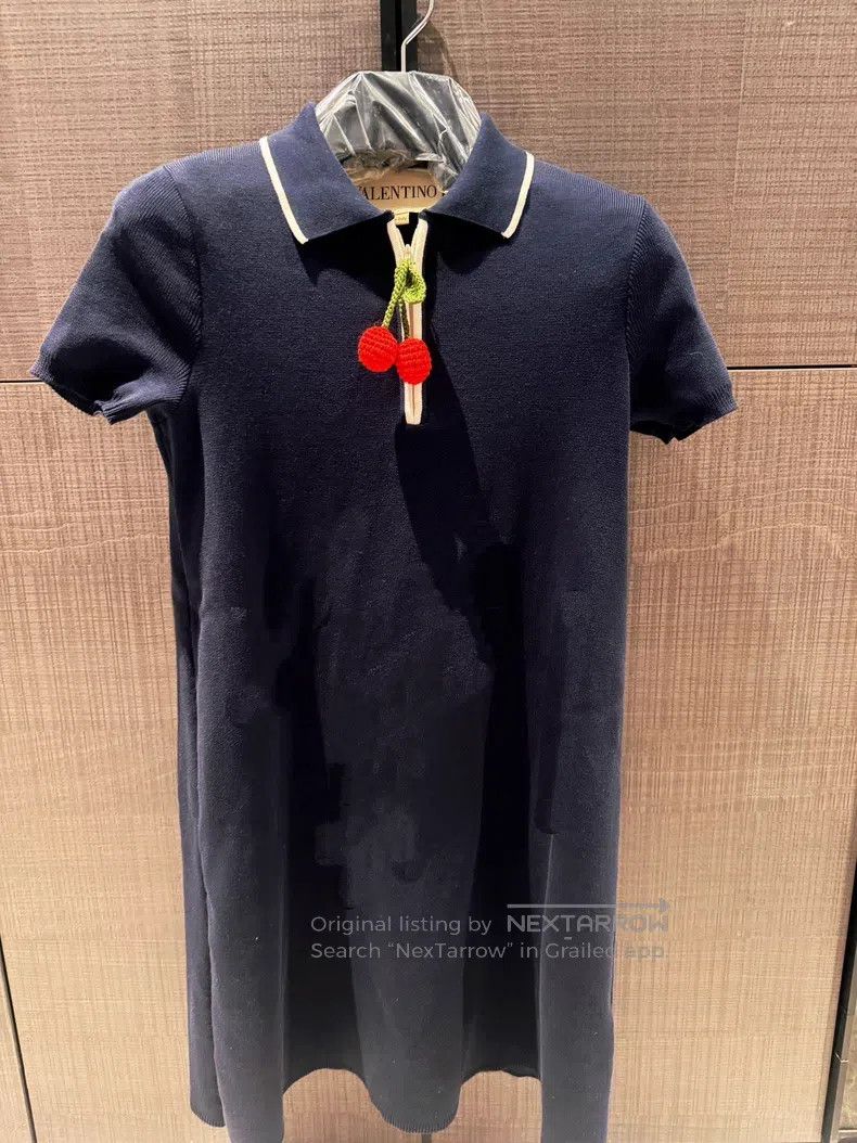 Valentino Valentino Cherry pendant polo dress Size XS / US 0-2 / IT 36-38 - 5 Thumbnail