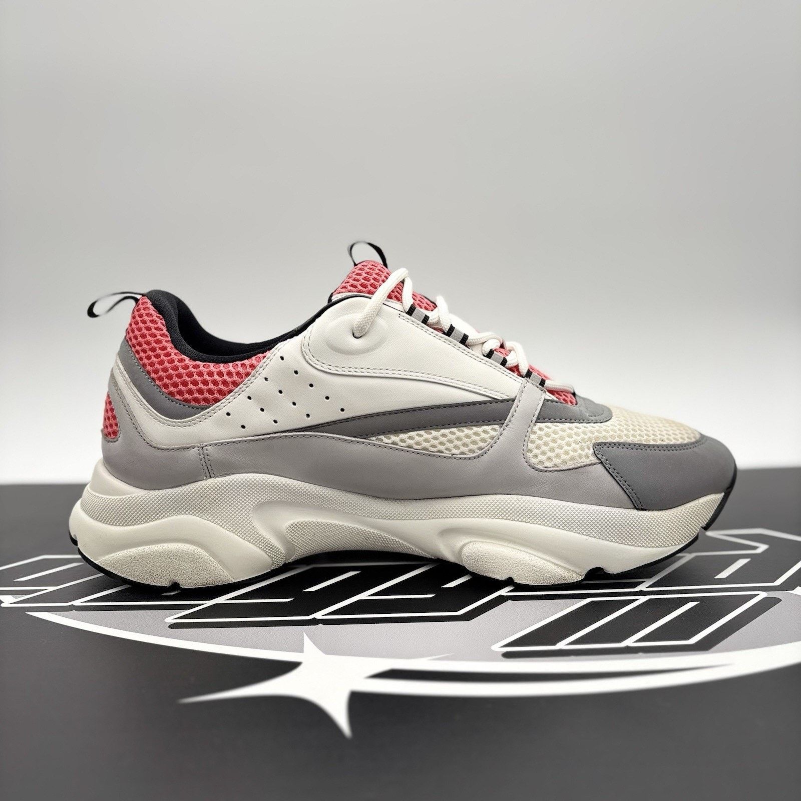 Dior Dior B22 ' White, Pink ' | GREAT CONDITION! Size US 13 / EU 46 - 14 Thumbnail