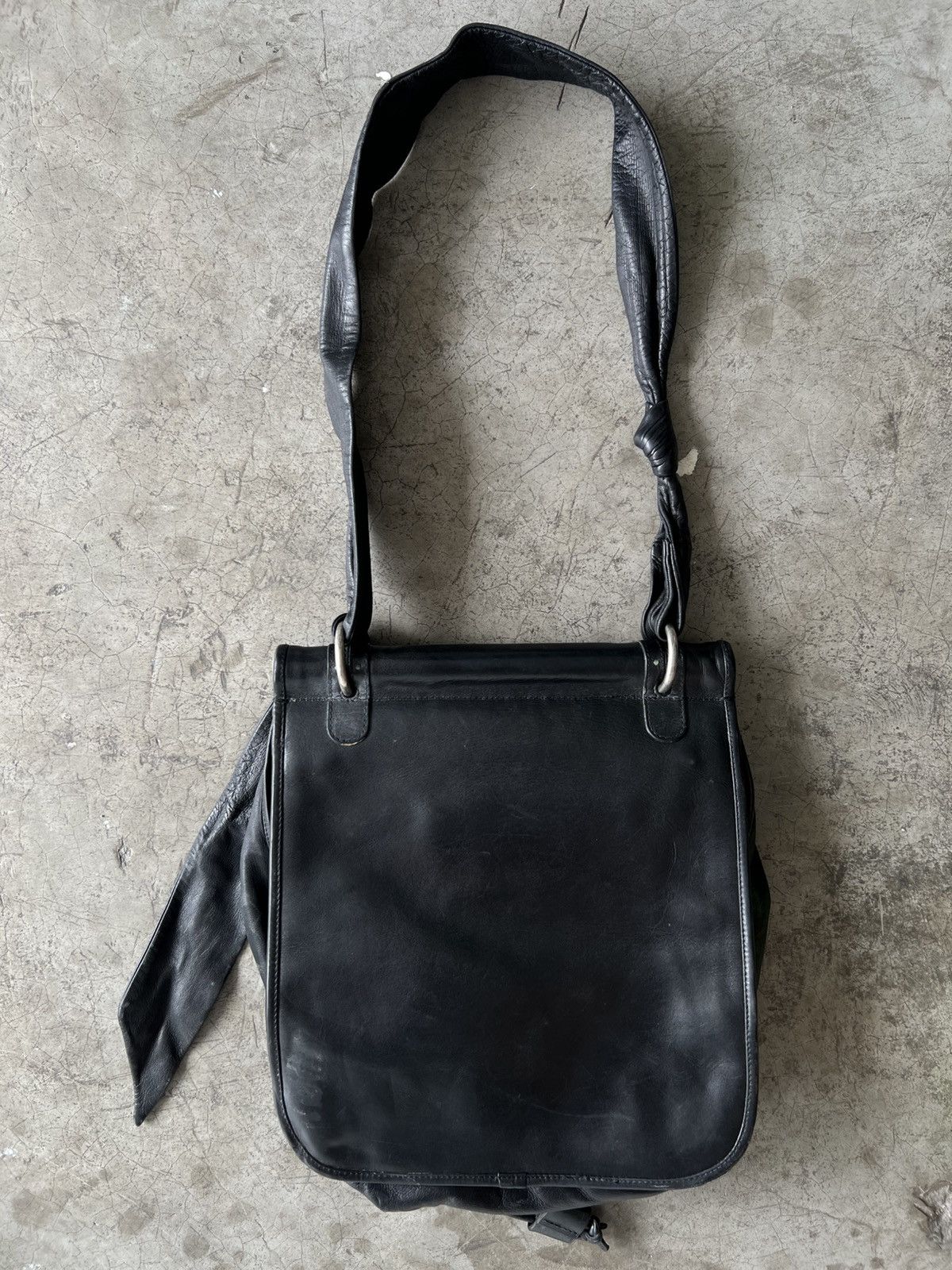 Dries Van Noten Archive Dries Van Noten - Knot Leather Shoulder Bag Size ONE SIZE - 10 Thumbnail