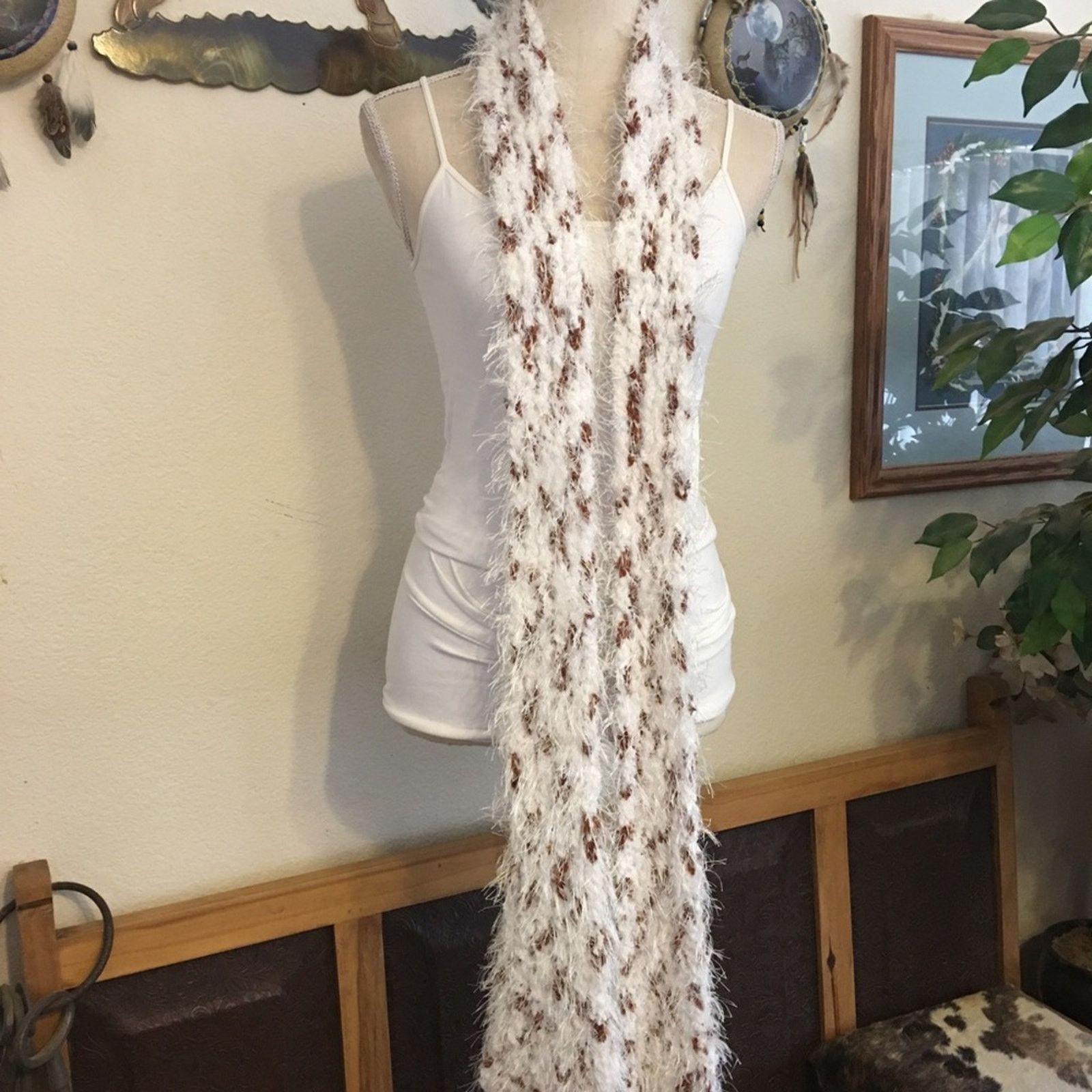 Other Brown and white fluffy eyelash scarf wrap sash Size ONE SIZE - 4 Thumbnail
