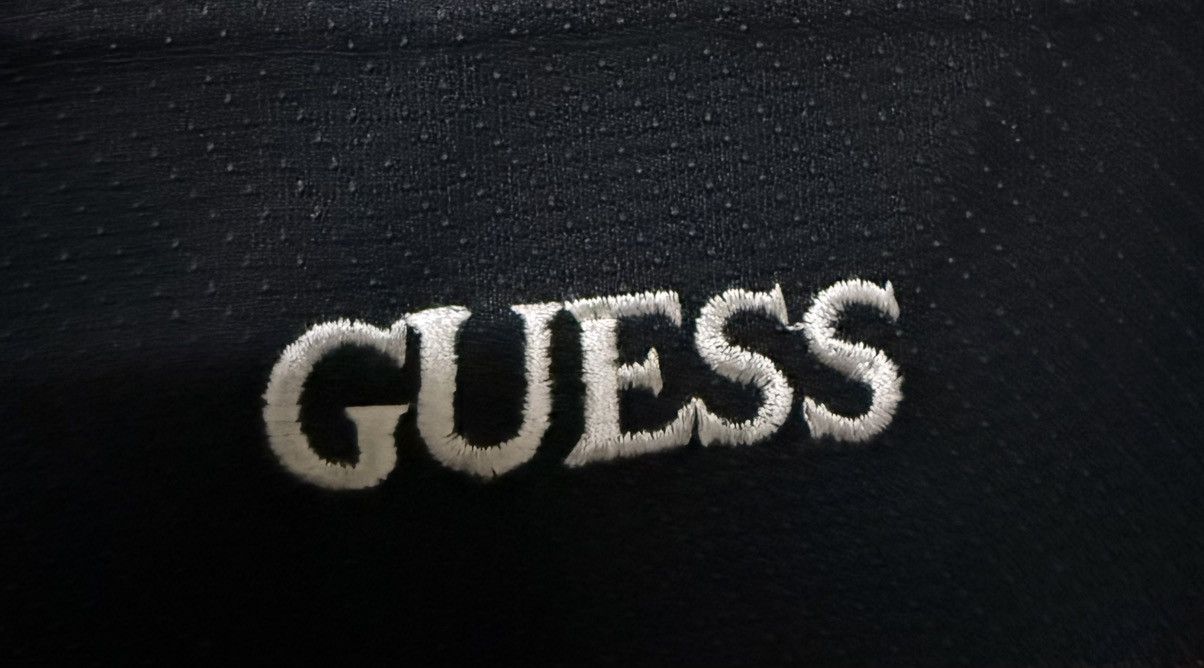 Guess Very rare Vintage 90’s Guess Hockey jersey Size US XXL / EU 58 / 5 - 7 Thumbnail