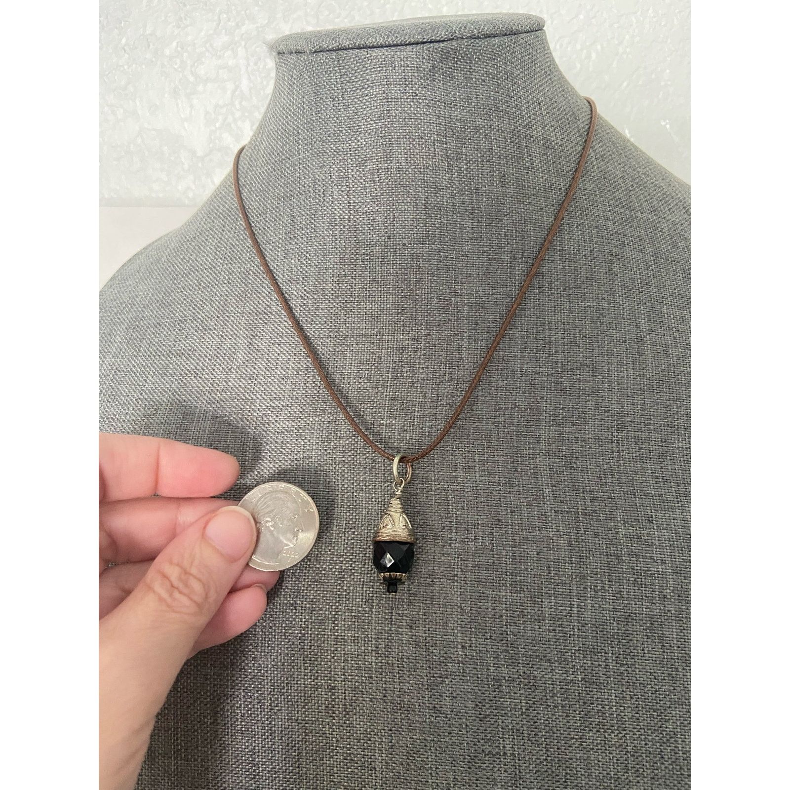 Handmade black pendant necklace Size ONE SIZE - 4 Thumbnail