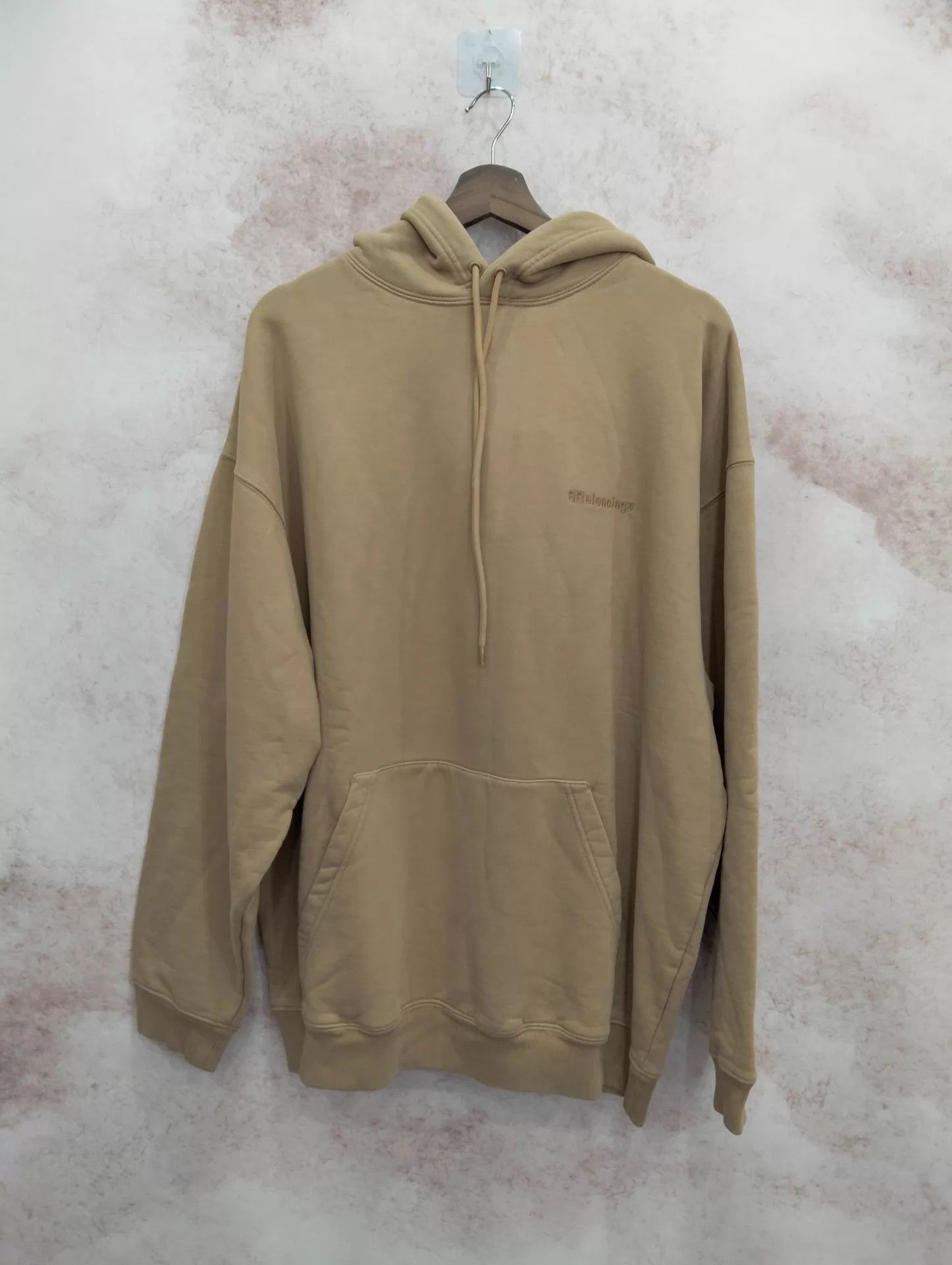 Balenciaga Balenciaga Chest Logo Embroidered Crewneck Sweatshirt L Size L / US 10 / IT 46 - 1 Thumbnail