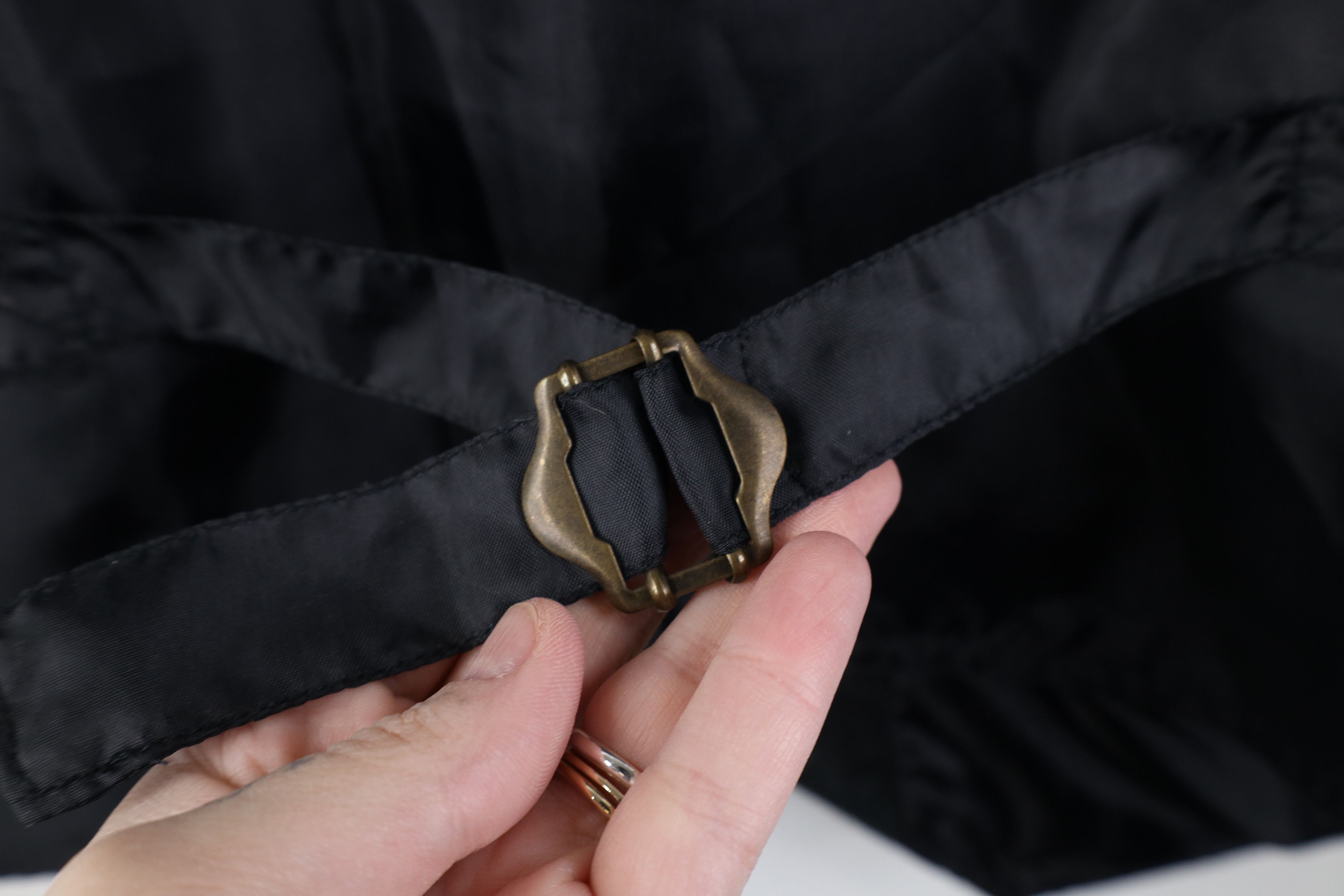 Vintage Vintage 90s Streetwear Suede Leather Buckle Back Vest Jacket Size US S / EU 44-46 / 1 - 10 Thumbnail