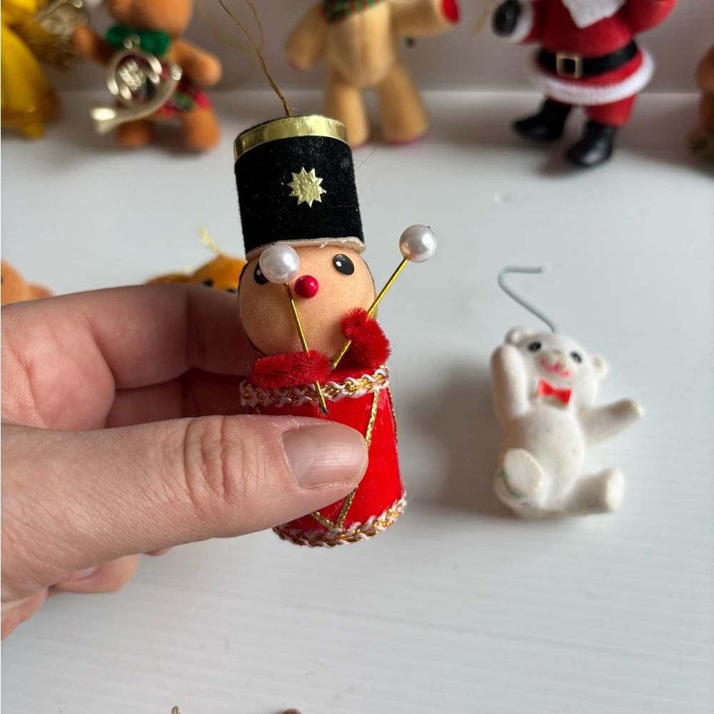 Designer Lot of 12 Vintage Flocked Christmas Ornaments Size ONE SIZE - 6 Thumbnail