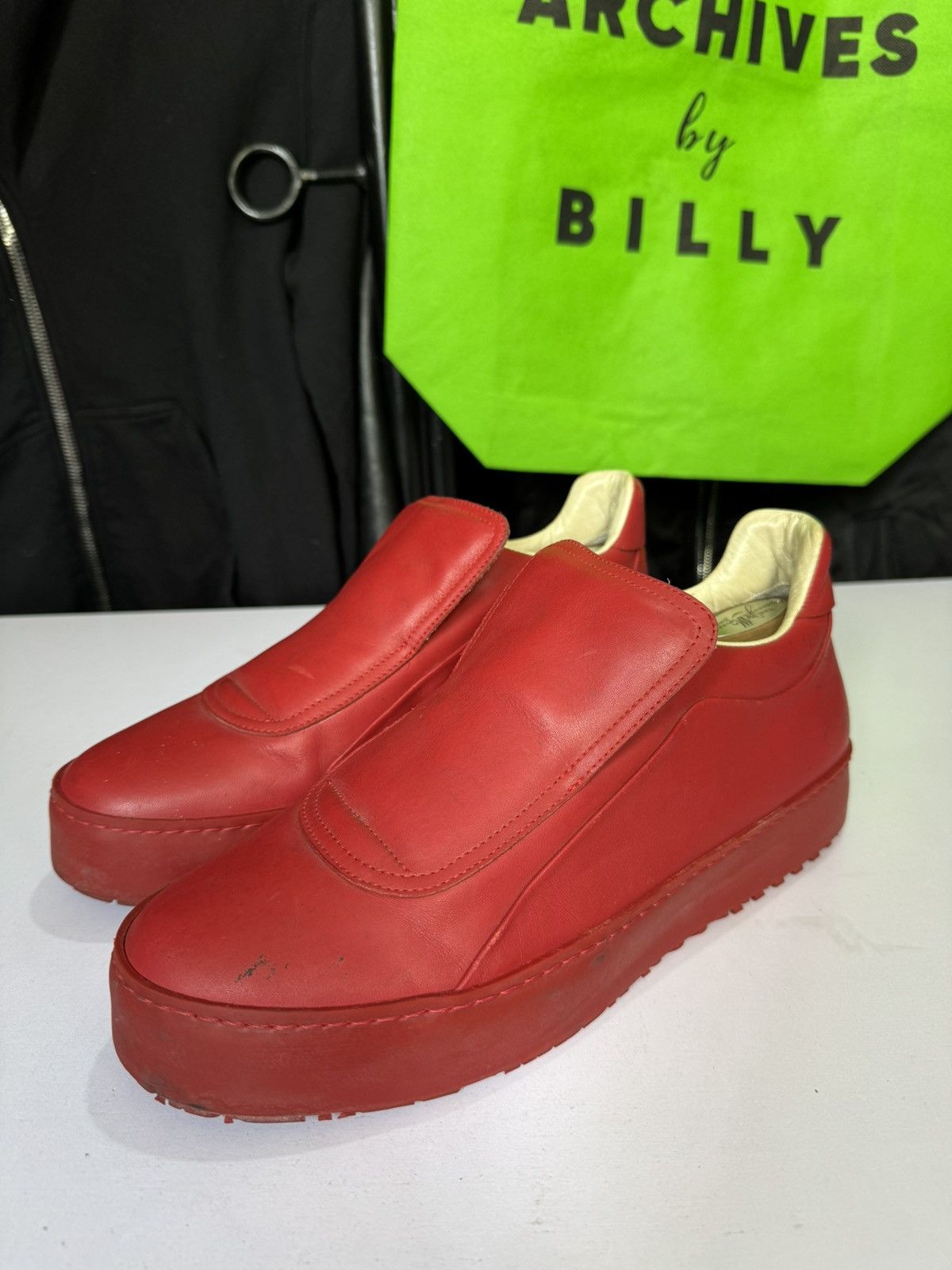Maison Margiela Maison Margiela ❤️, colorway " RED OCTOBER" Vibes Size US 7 / EU 40 - 1 Thumbnail