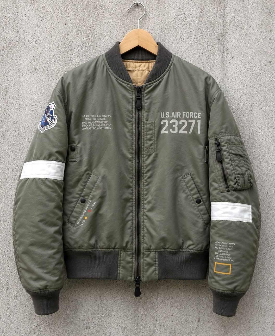 Avirex Rare Vintage Avirex MA1 USAF Military Bomber Jacket Size US L / EU 52-54 / 3 - 1 Thumbnail