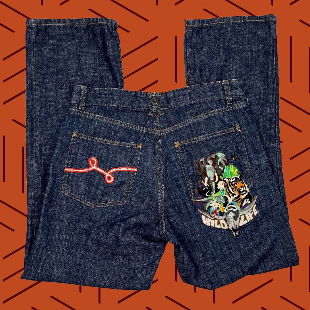 Vintage VINTAGE LRG Jeans 34x31 Blue Wildlife Animal Embroidered 90s Skate Mens Relaxed Straight Denim Pants Size US 34 / EU 50 - 1 Thumbnail