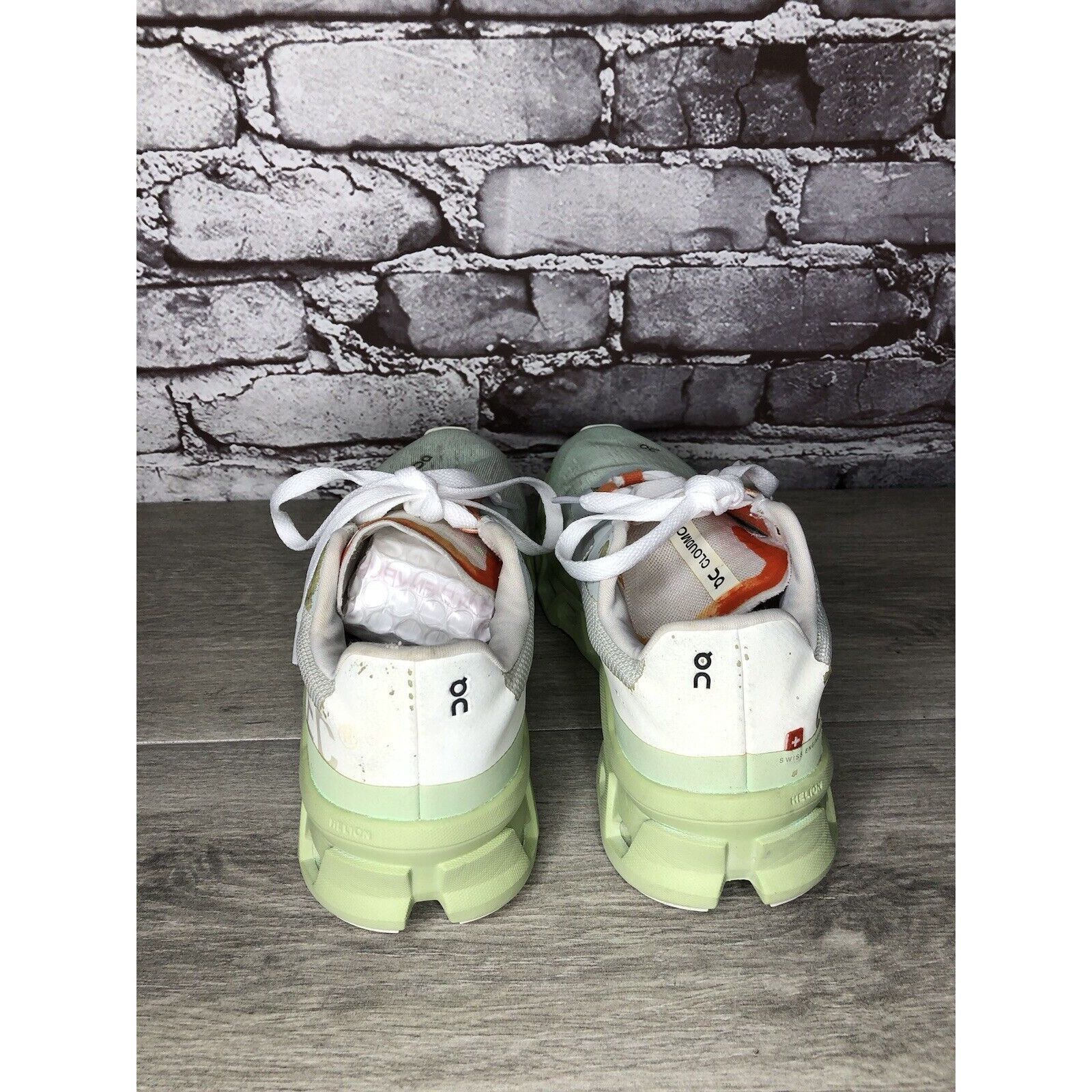 On On Cloud Wide Lime Green Gray White LaceUp Gym Running Shoes Size US 8 / IT 38 - 5 Thumbnail