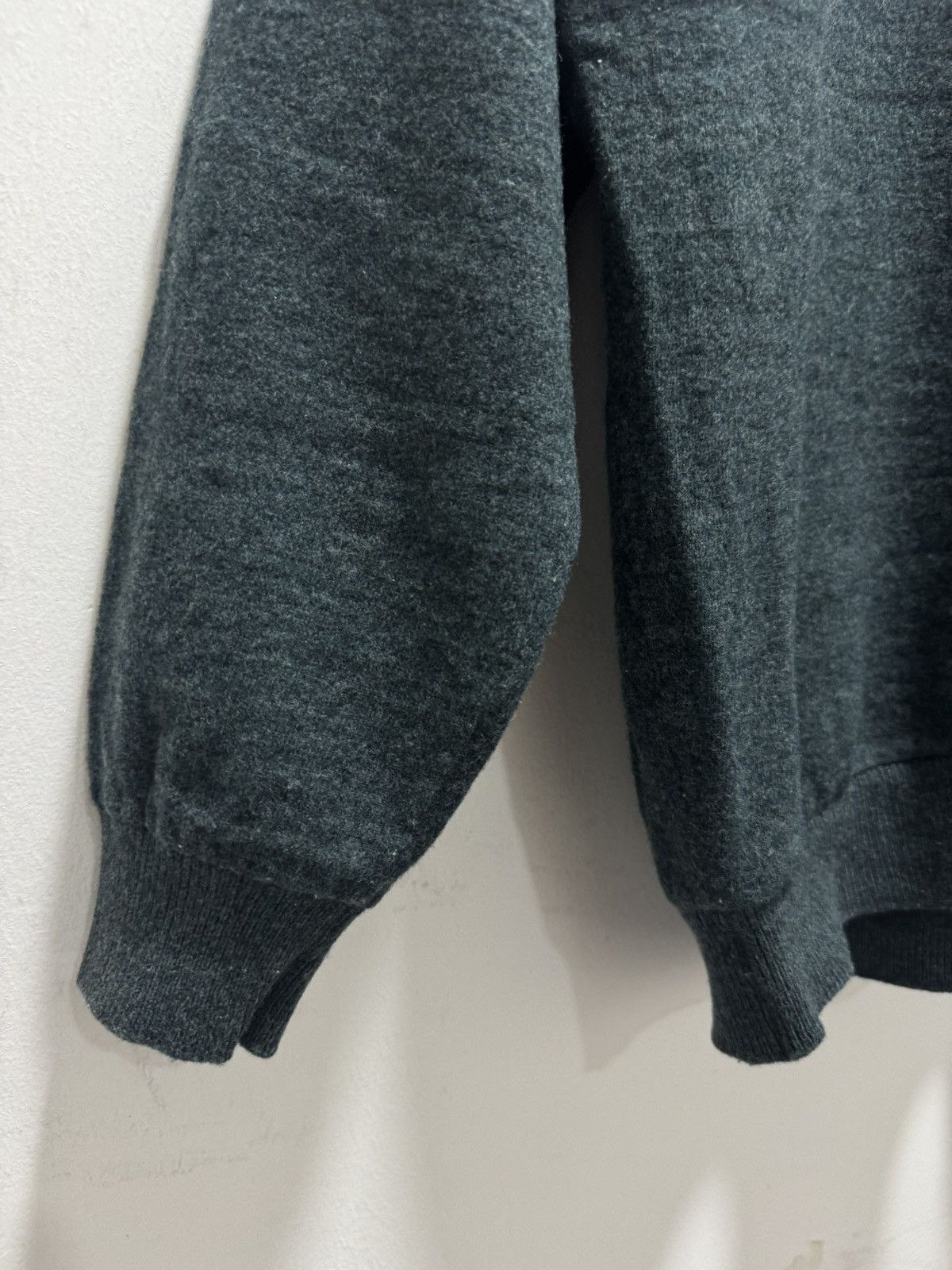 Japanese Brand TAKASHIMAYA VNECK FLEECE SWEATSHIRT Size M / US 6-8 / IT 42-44 - 5 Thumbnail