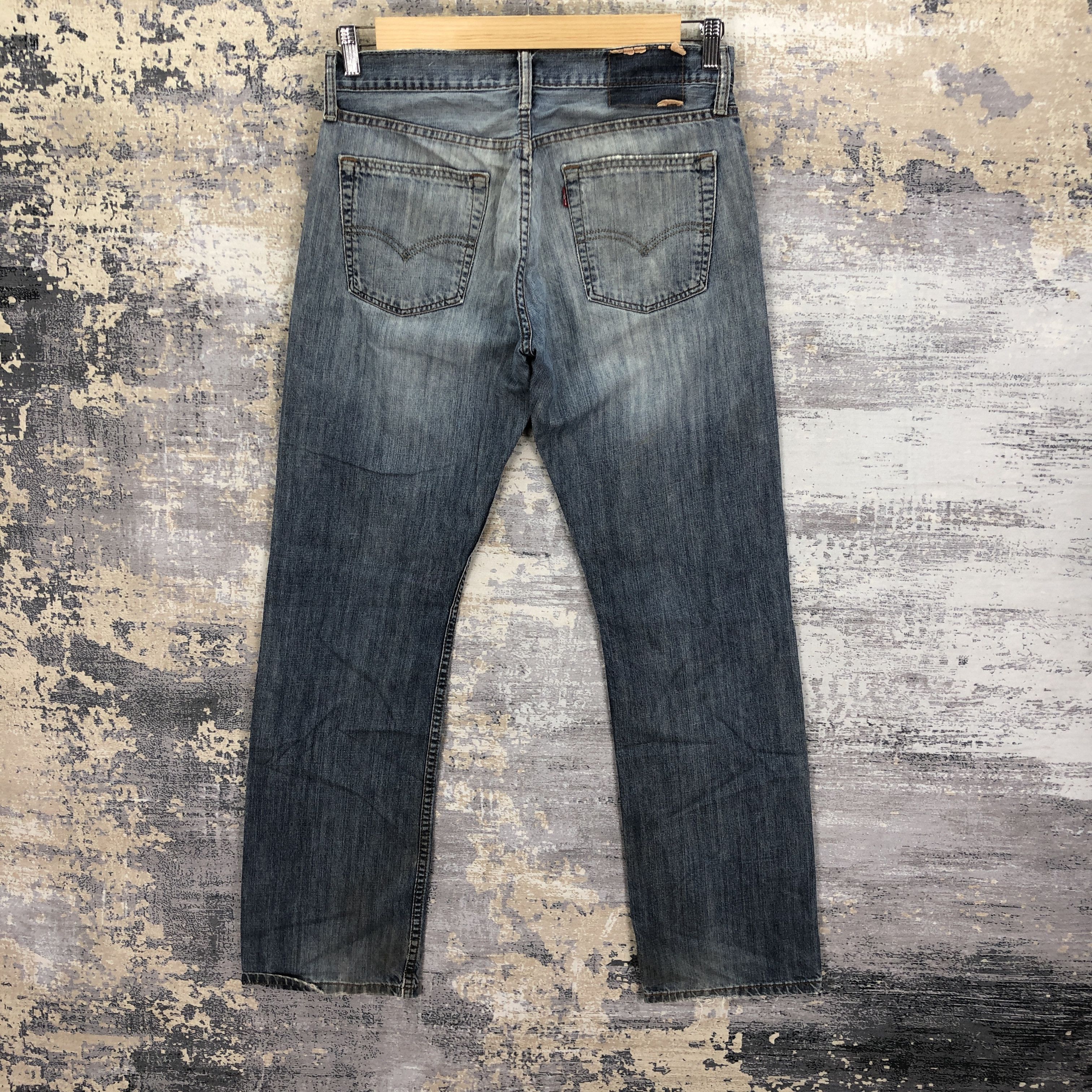 Levi's Vintage Y2K Levis Faded Ripped Jeans Levi's Light Wash Denim Size US 30 / EU 46 - 2 Thumbnail