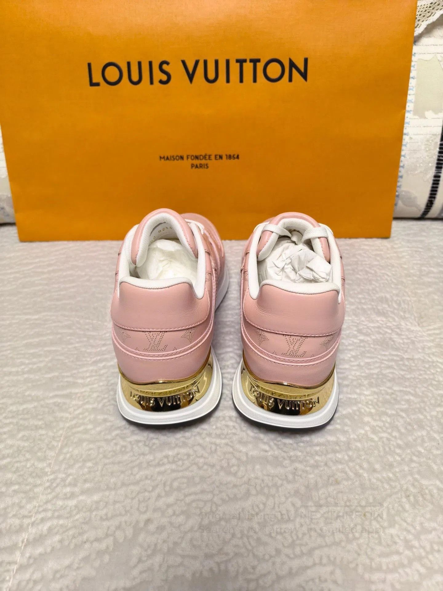 Louis Vuitton LV New Women's Casual Shoes. Size US 7.5 / IT 37.5 - 3 Thumbnail