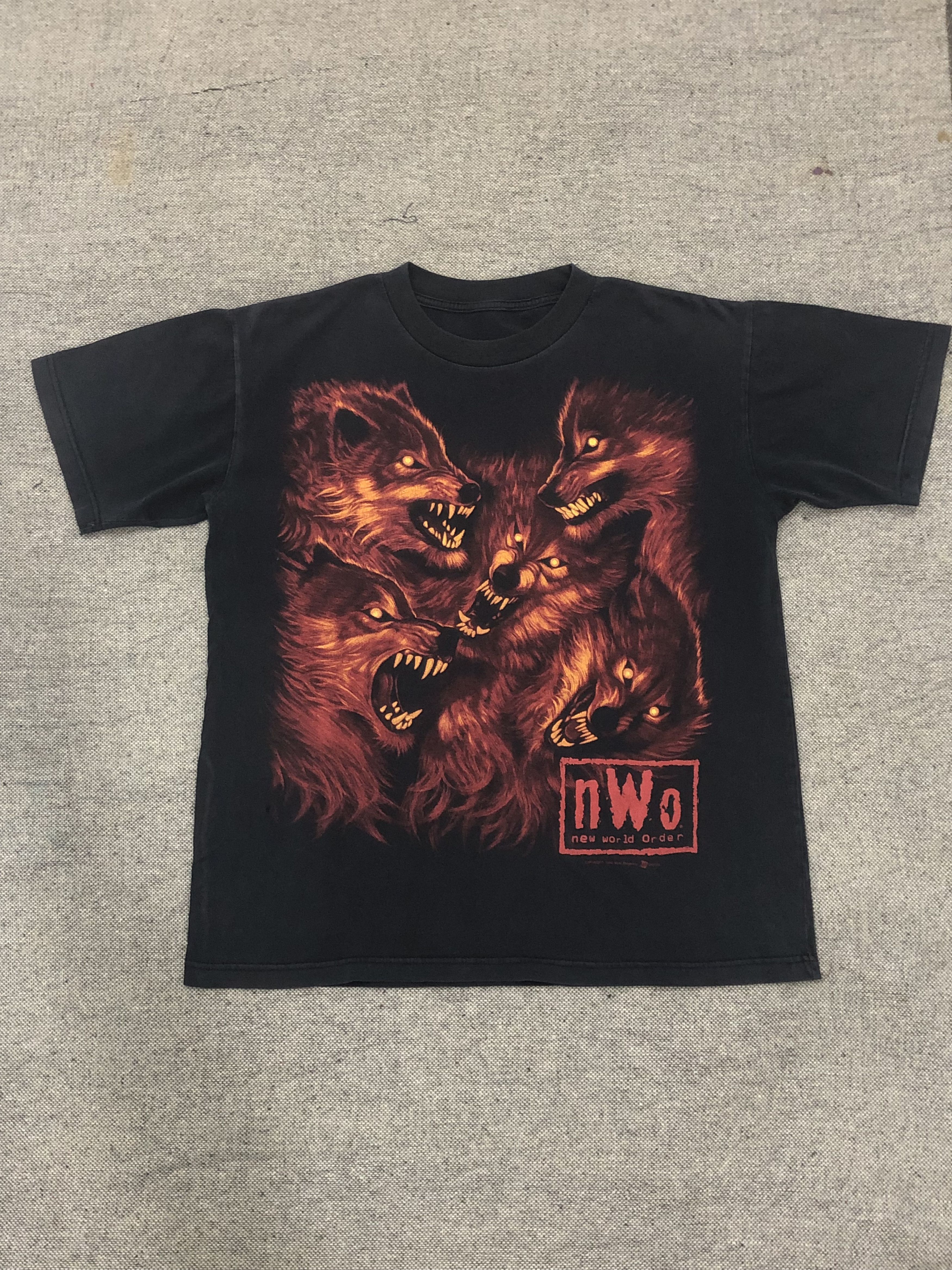 WCW/nWo Vintage 1999 nWo Wolfpack Red Fade Graphic Black Shirt Size US L / EU 52-54 / 3 - 1 Thumbnail