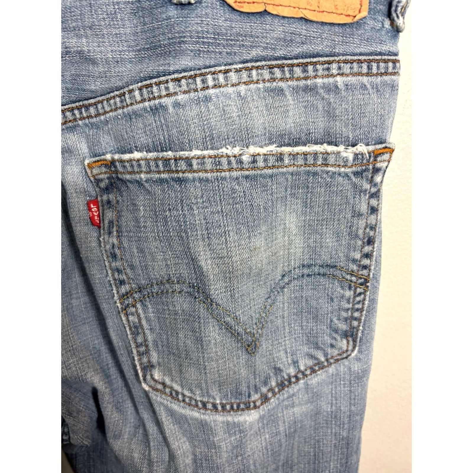 Levi's Levi's 559 Relaxed Straight Jeans 38x34 Denim Medium Wash 100% Cotton Blue Mens Regular Jeans 90s City Cowboy Logo USA Leather Patch (If any) Size US 38 / EU 54 - 2 Thumbnail