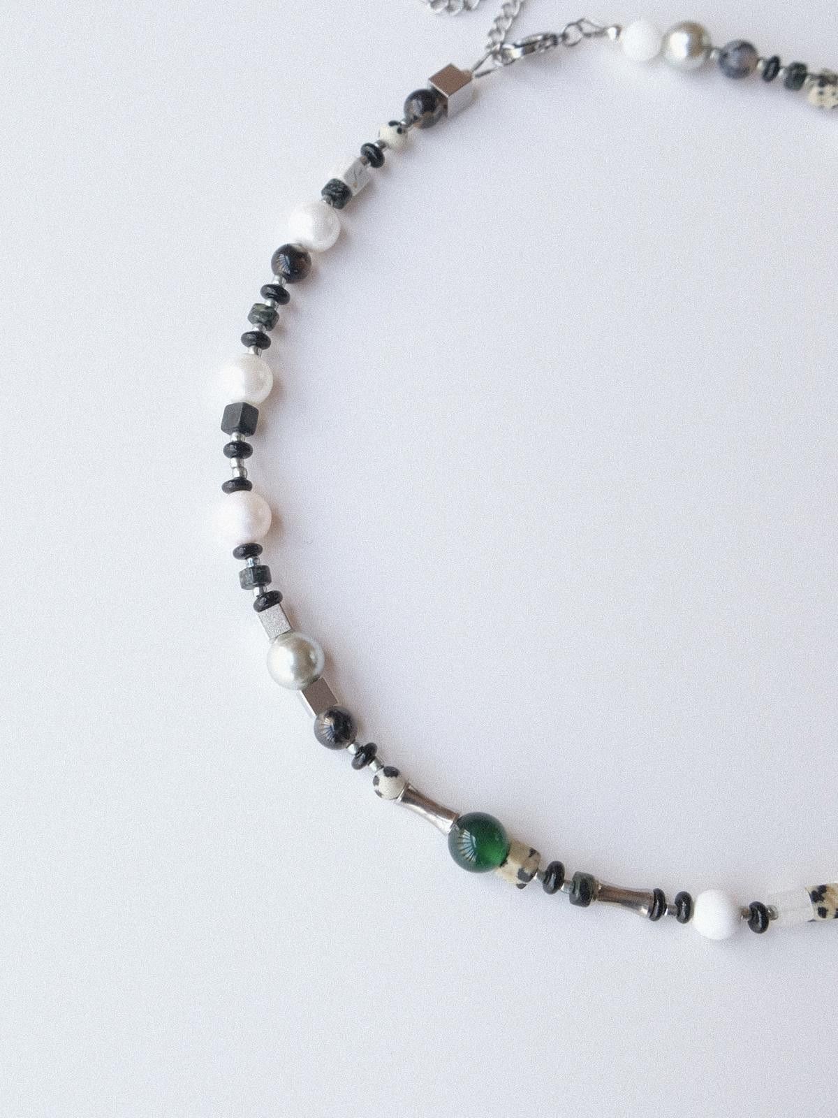Handmade Handmade Black and White Natural Stone Beaded Necklace Size ONE SIZE - 5 Thumbnail