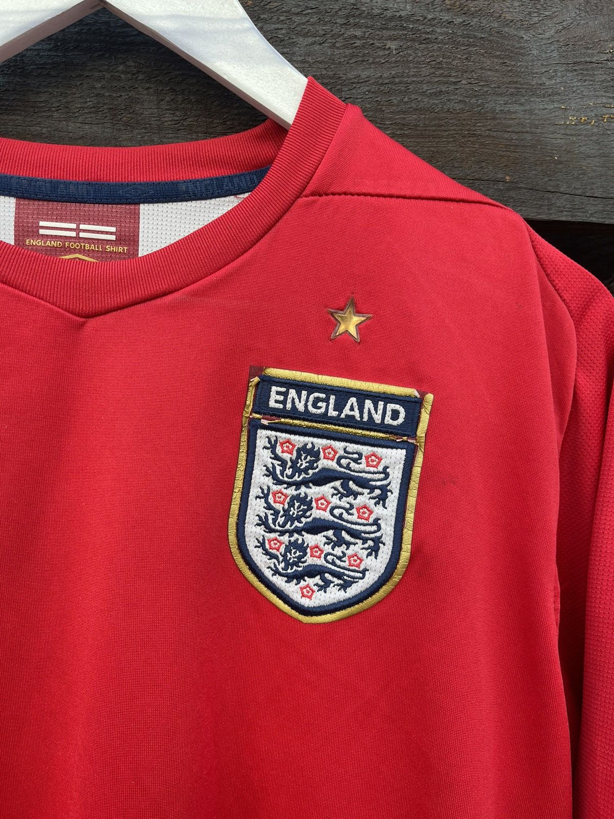 Umbro × Vintage Y2K Umbro #10 Owen England vintage soccer jersey Size US L / EU 52-54 / 3 - 6 Thumbnail